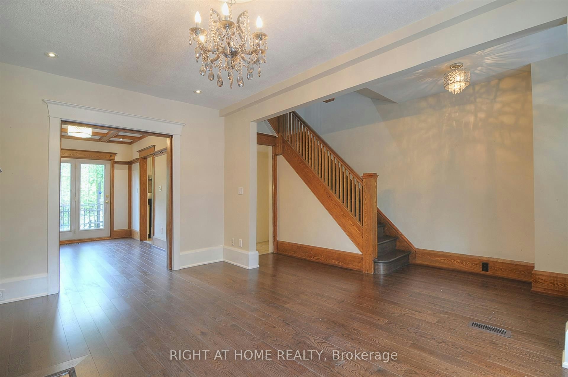 174 Hillsdale Avenue E, Toronto, ON, M4S 1T5 - 4
