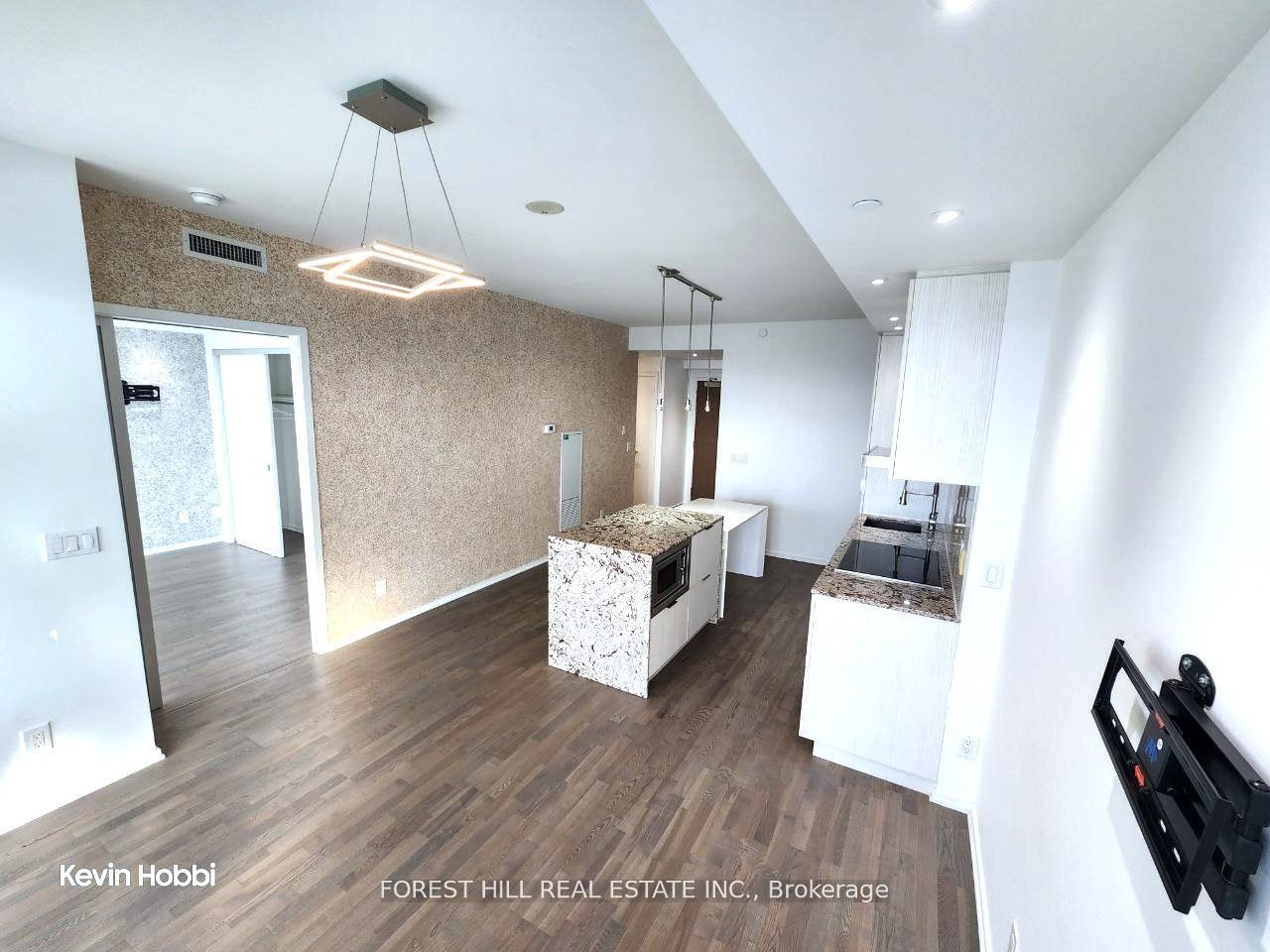 5210-1 Bloor Street E, Toronto, ON, M4W 0A8 - 9