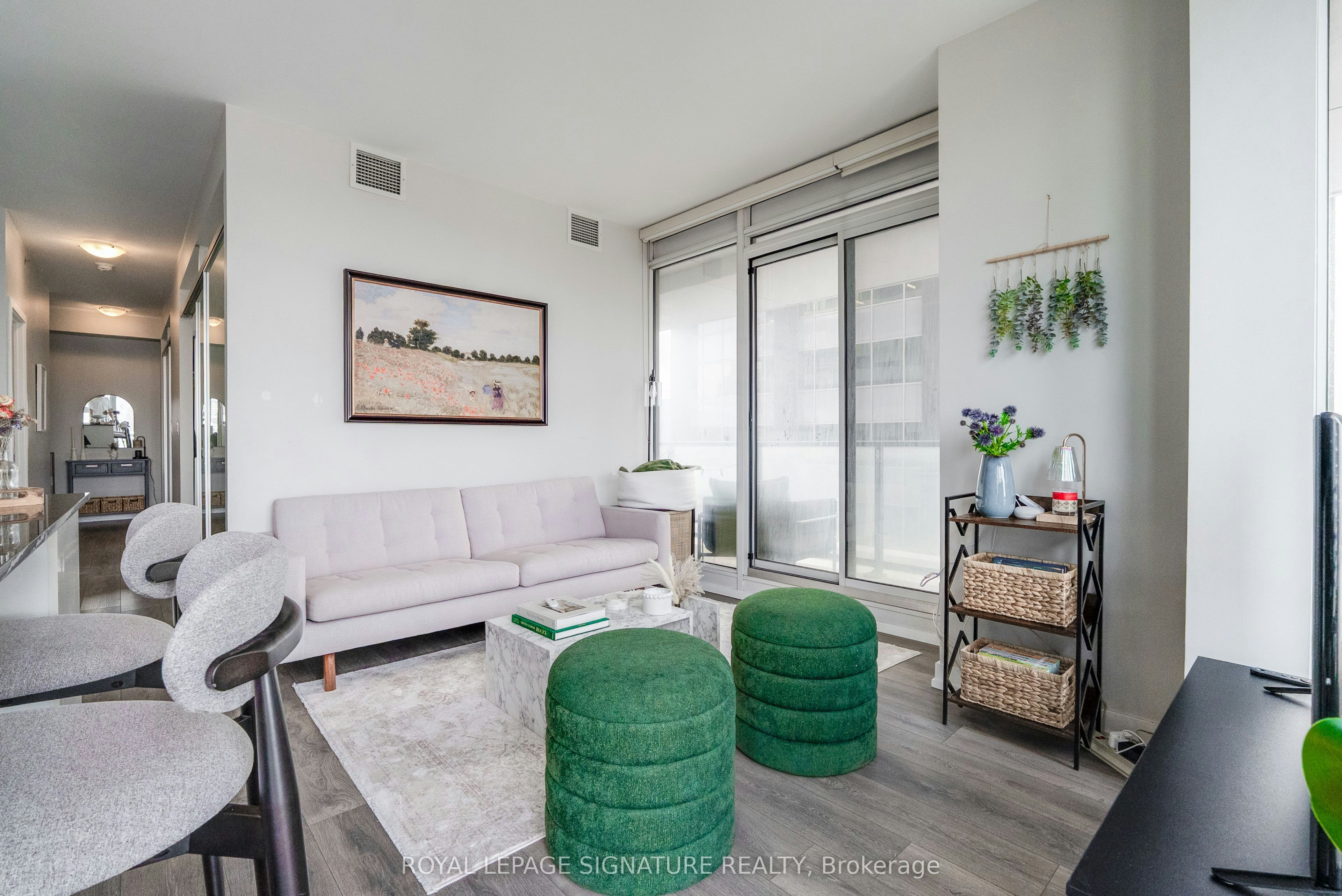 2503-426 University Avenue, Toronto, ON, M5G 1S9 - 2