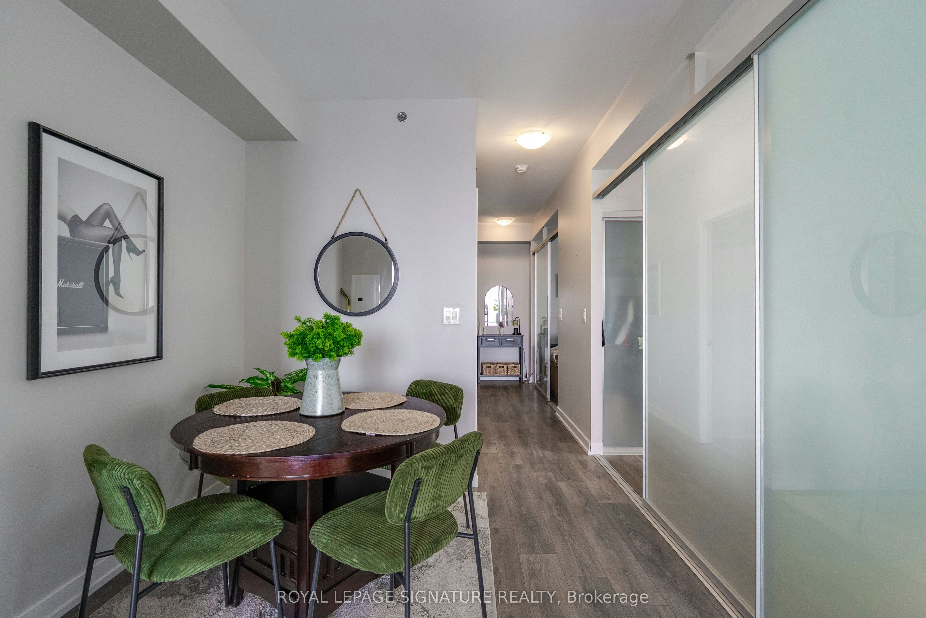2503-426 University Avenue, Toronto, ON, M5G 1S9 - 7