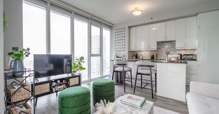 2503-426 University Avenue, Toronto, ON, M5G 1S9 - 3