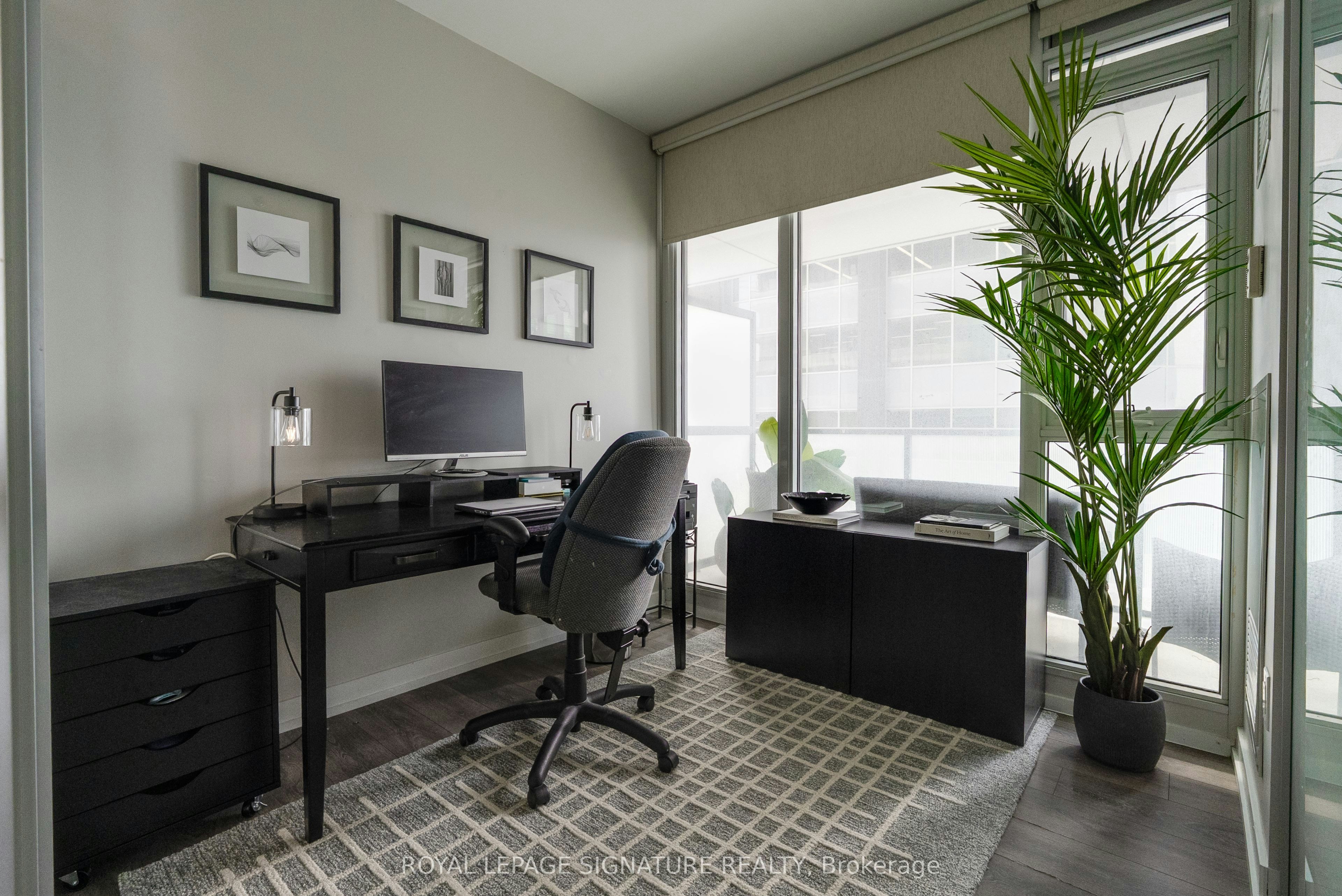 2503-426 University Avenue, Toronto, ON, M5G 1S9 - 11