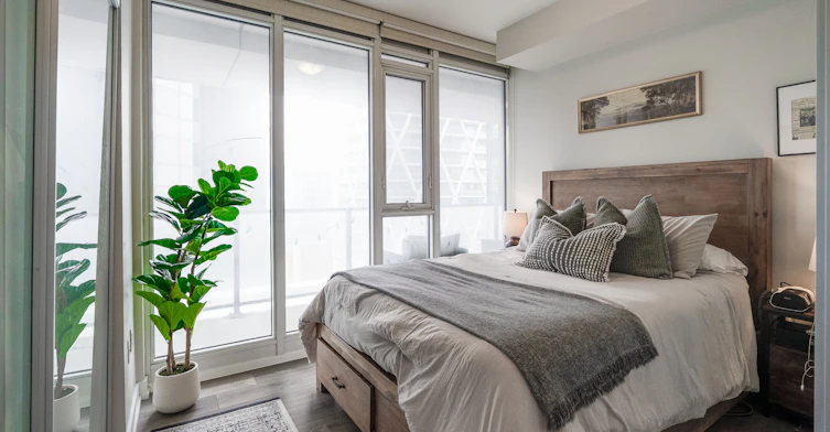 2503-426 University Avenue, Toronto, ON, M5G 1S9 - 9
