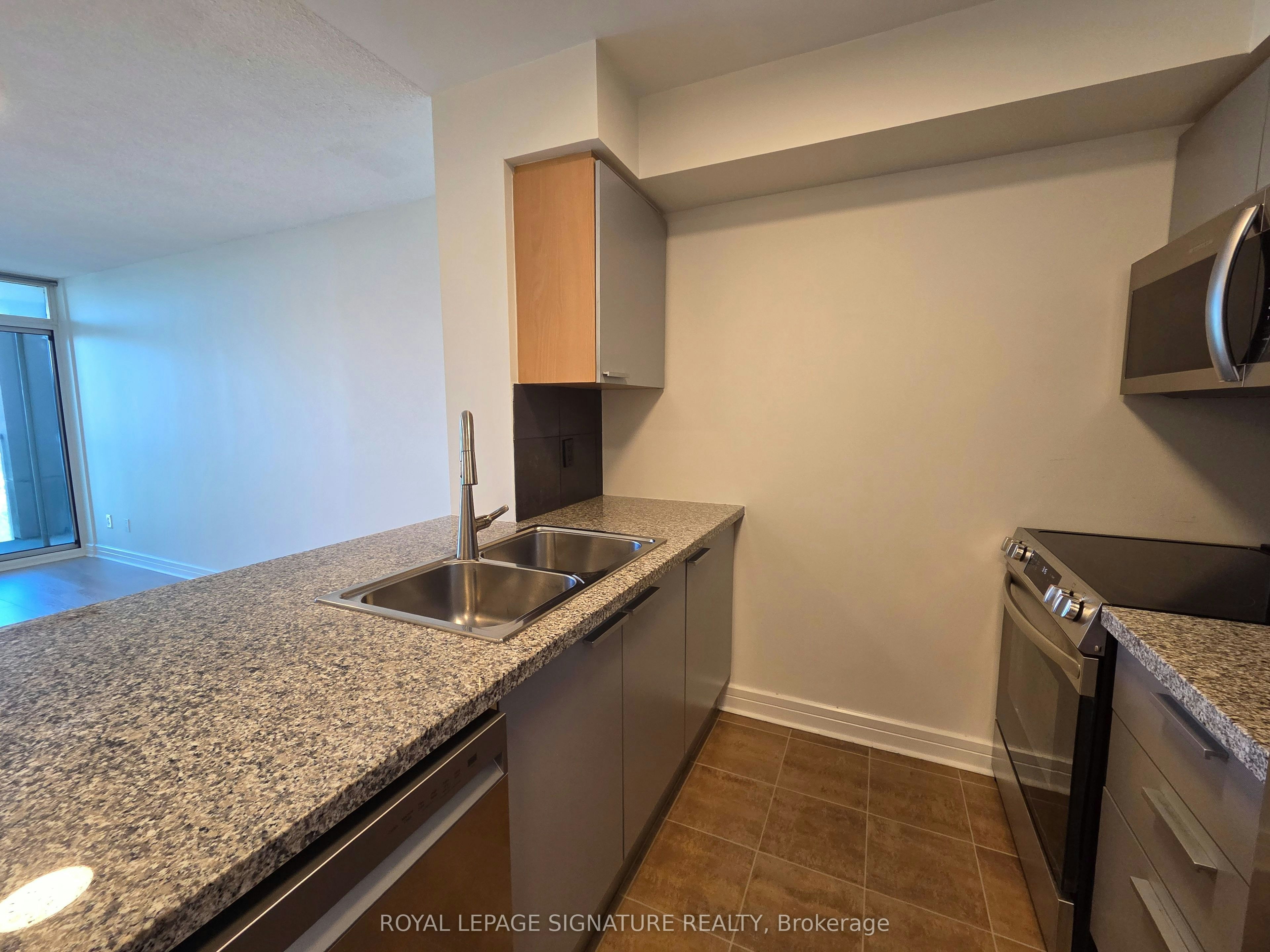 1005-18 Harrison Garden Boulevard, Toronto, ON, M2N 7J7 - 10