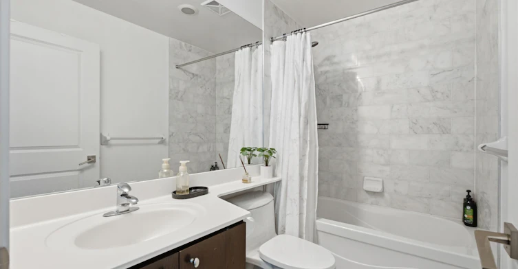 1407-1 Scott Street, Toronto, ON, M5E 1A1 - 23