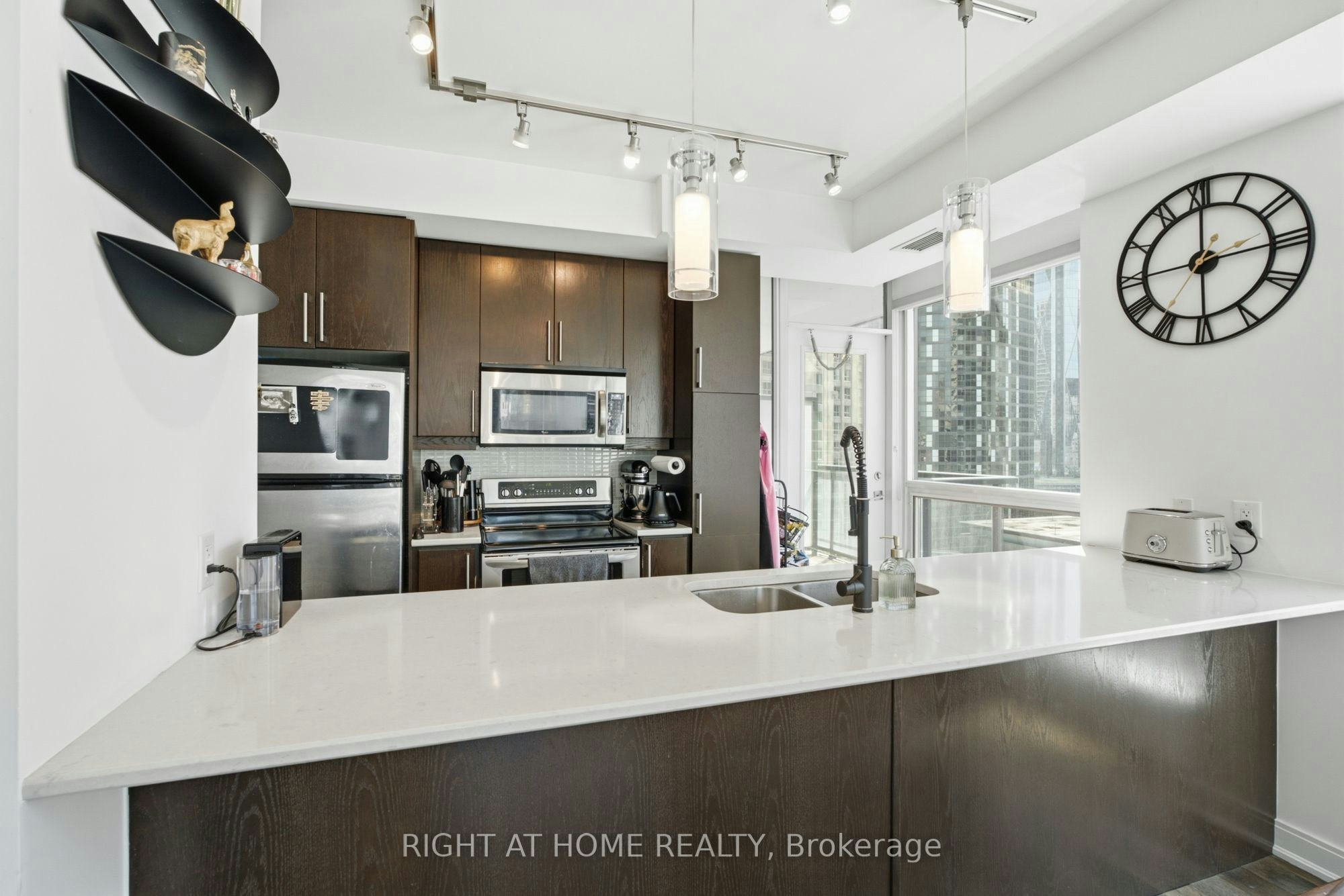 1407-1 Scott Street, Toronto, ON, M5E 1A1 - 11