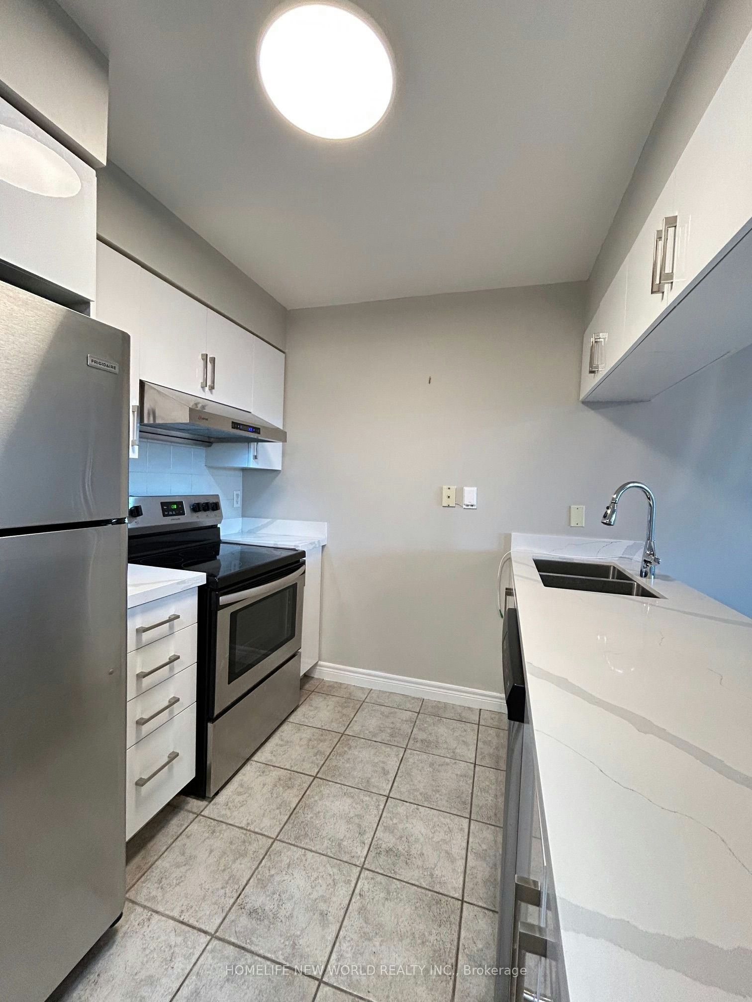 710-28 Empress Avenue, Toronto, ON, M2N 6Z7 - 8