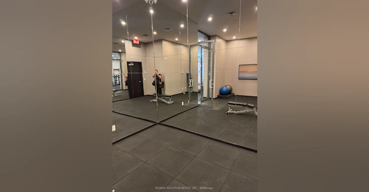1611-770 Bay Street, Toronto, ON, M5G 0A6 - 14