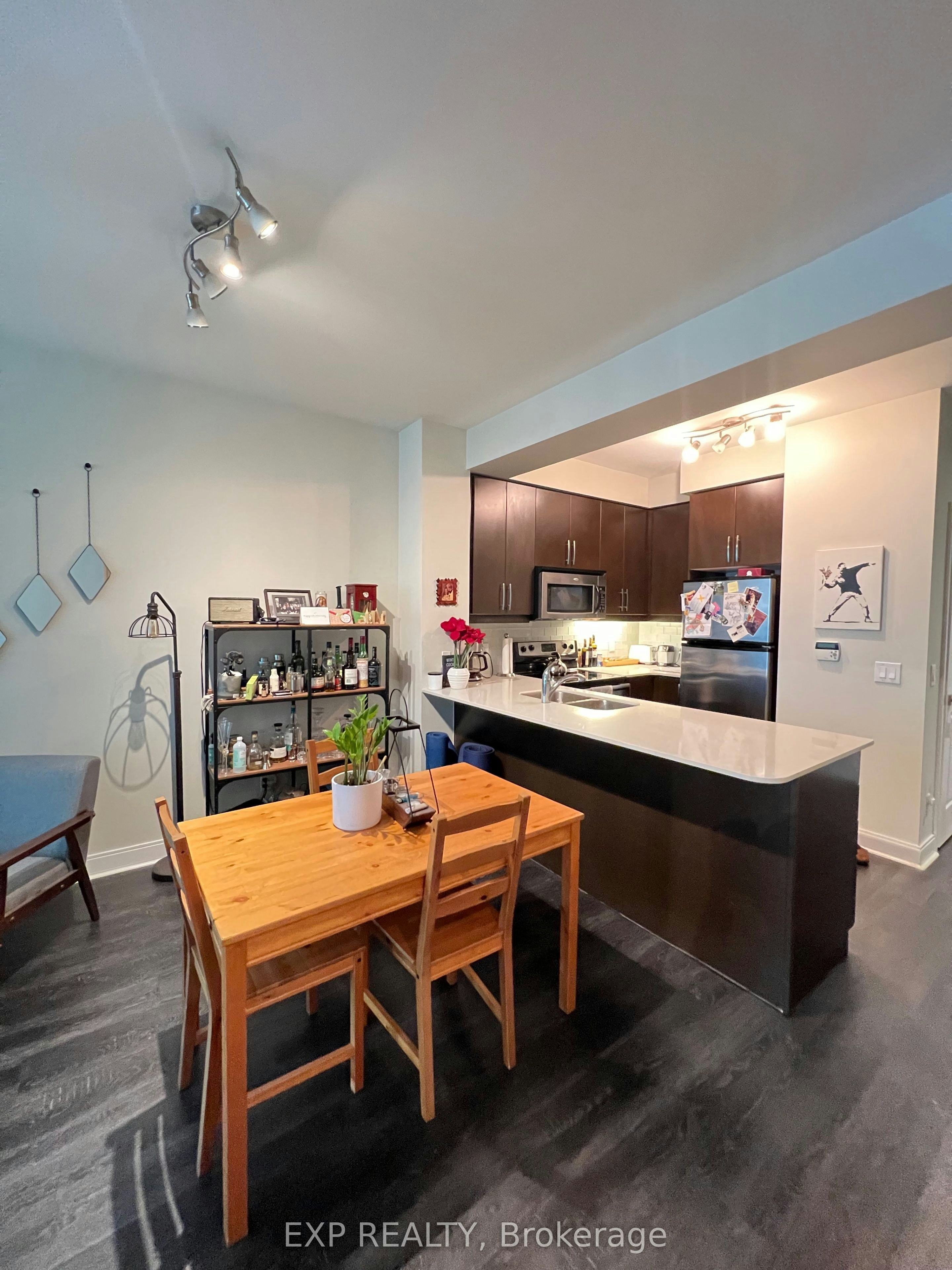 702-38 The Esplanade N/A, Toronto, ON, M5E 1A5 - 6
