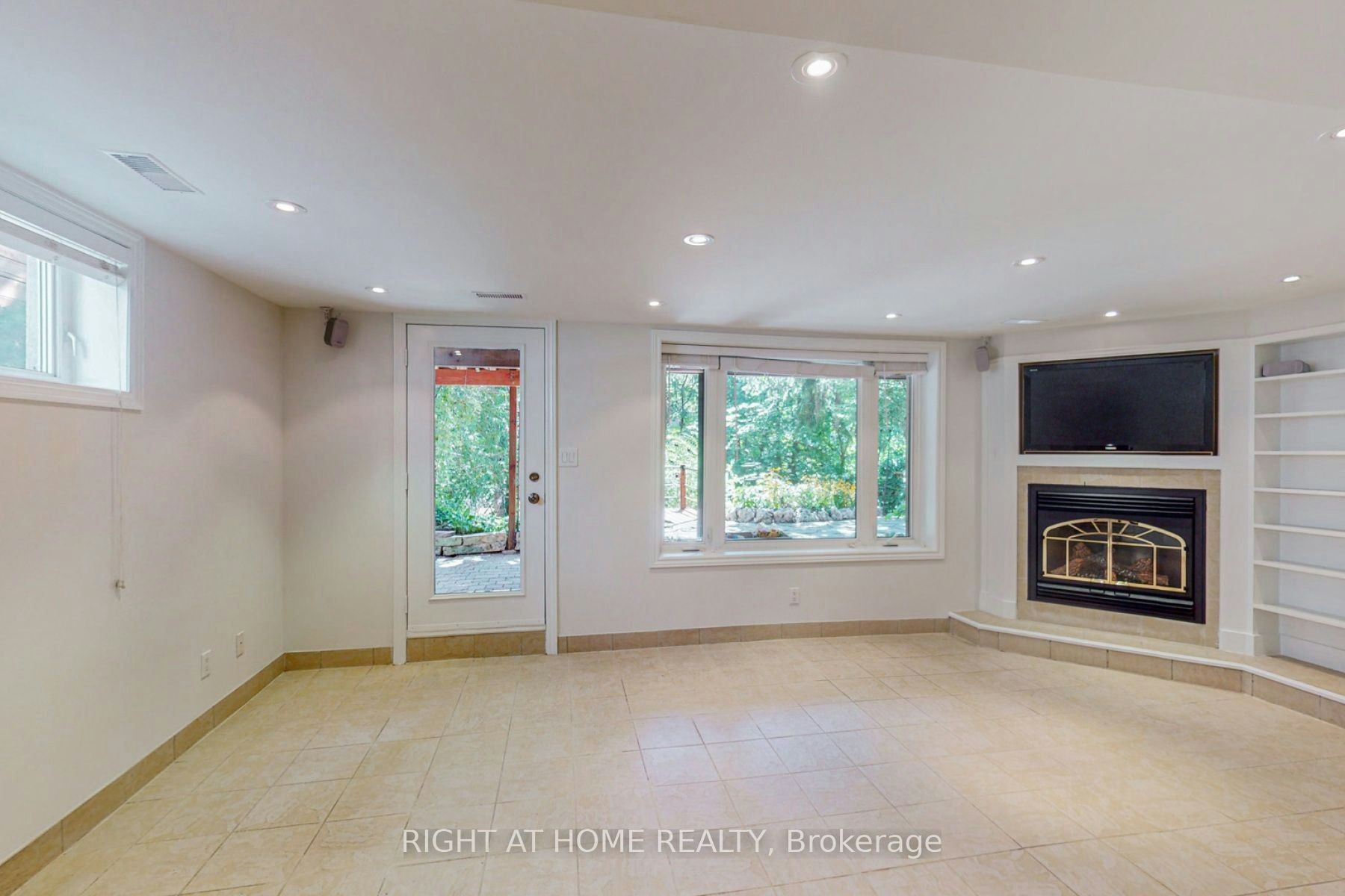 183 Cameron Avenue, Toronto, ON, M2N 1E6 - 26
