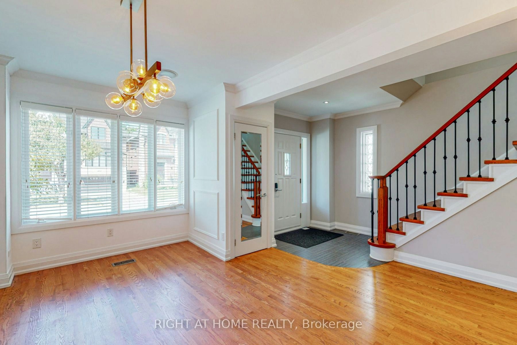 183 Cameron Avenue, Toronto, ON, M2N 1E6 - 3