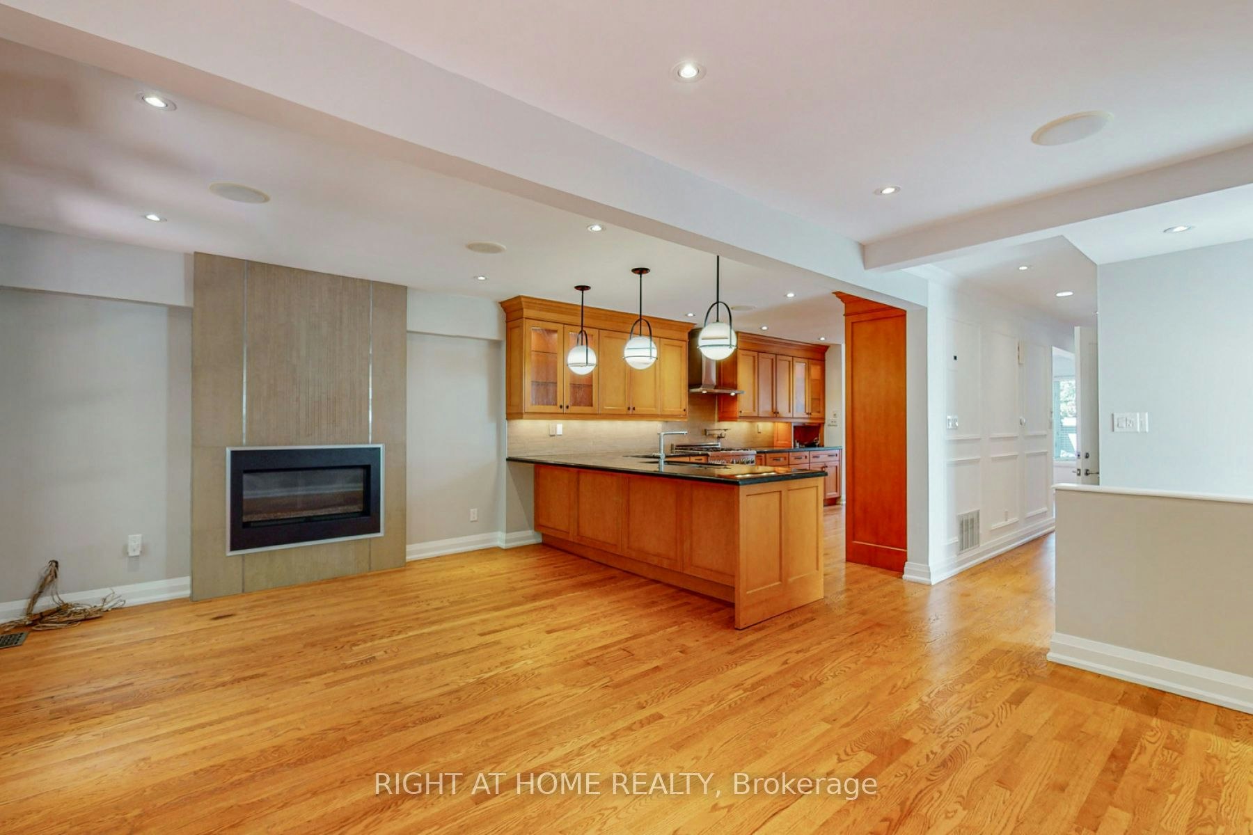 183 Cameron Avenue, Toronto, ON, M2N 1E6 - 7