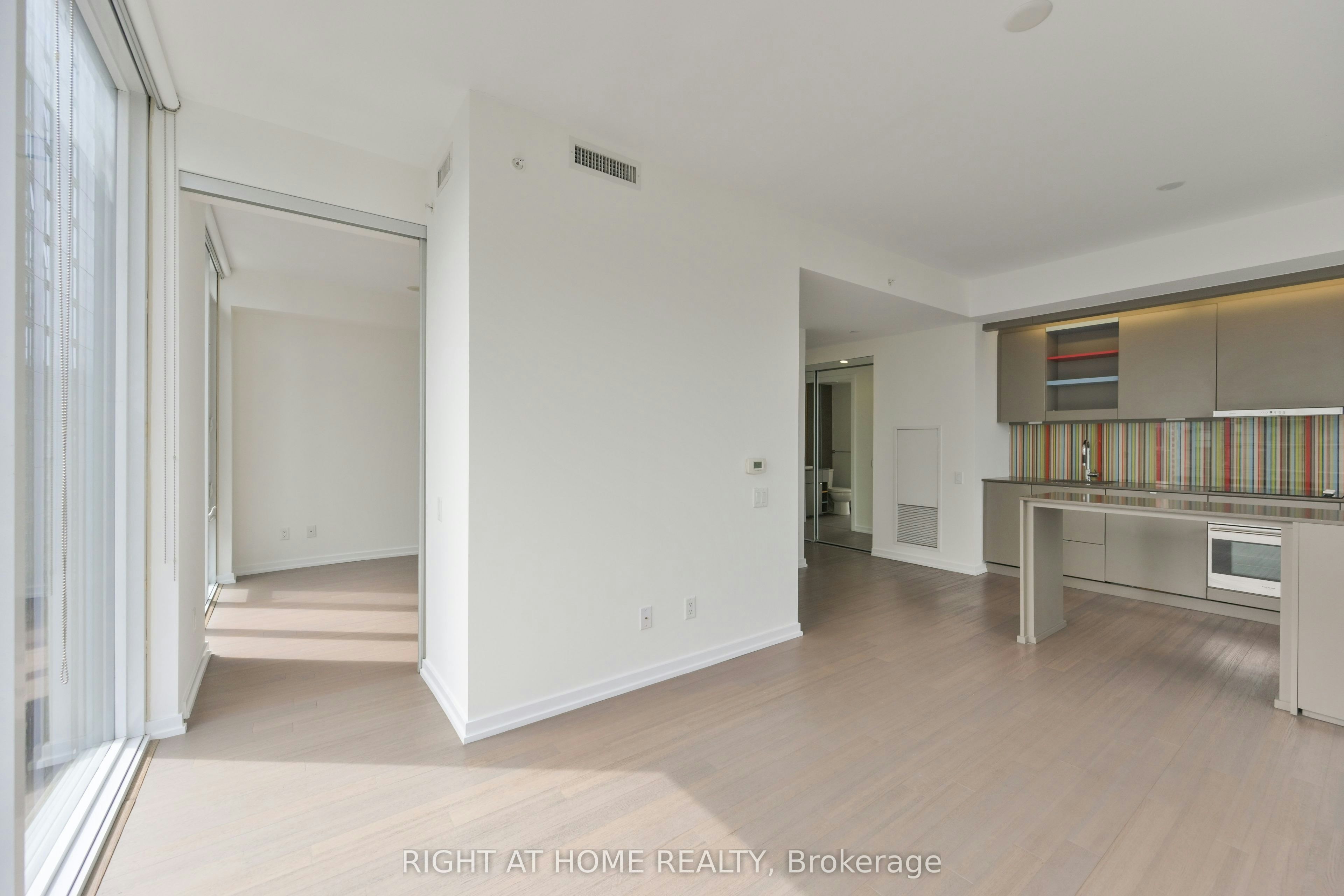 3903-101 Peter Street, Toronto, ON, M5V 2G9 - 10