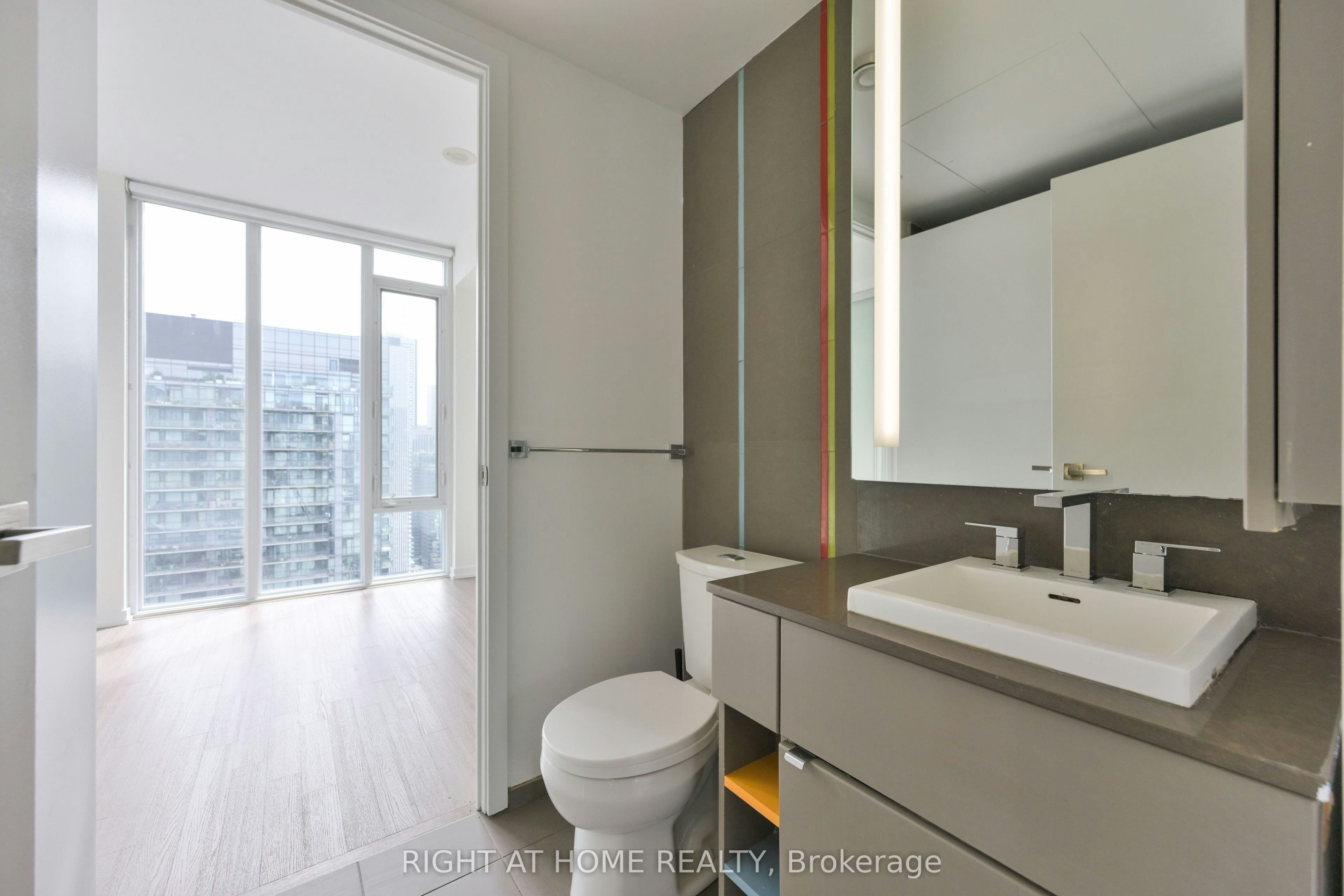 3903-101 Peter Street, Toronto, ON, M5V 2G9 - 16