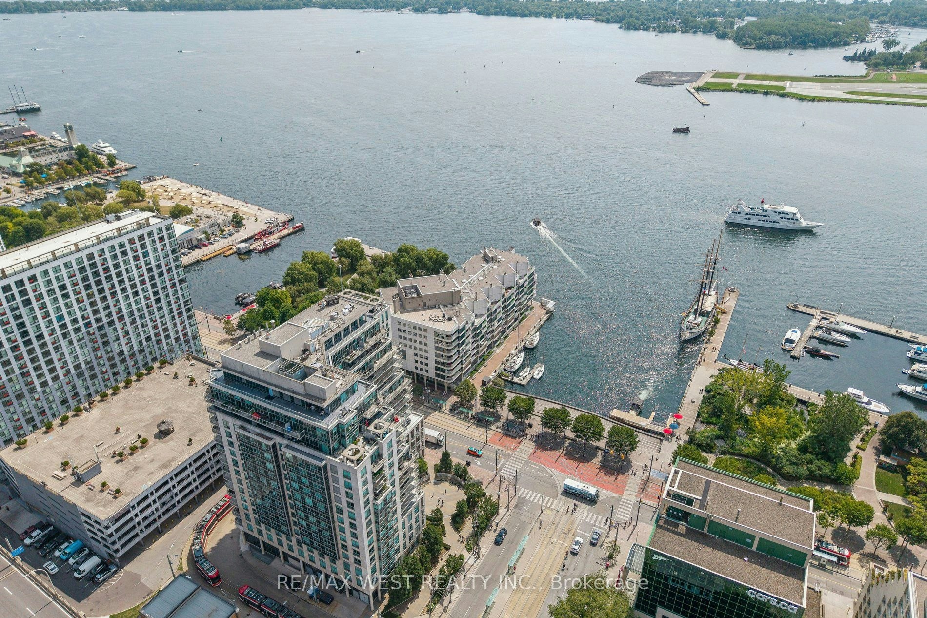 1104-410 Queens Quay W, Toronto, ON, M5V 3T1