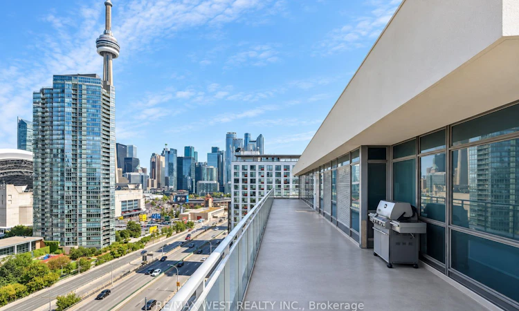 1104-410 Queens Quay W