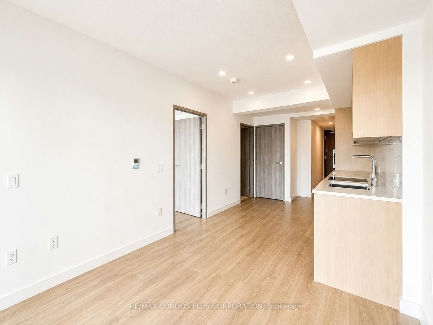 3107-3 Concord Cityplace Way, Toronto, ON, M5V 0X4 - 7
