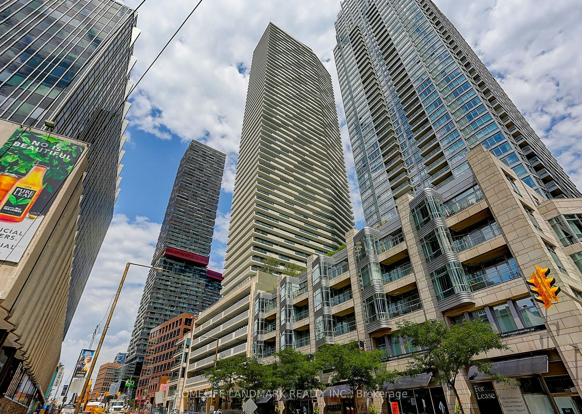 3304-2221 Yonge Street, Toronto, ON, M4S 2B4