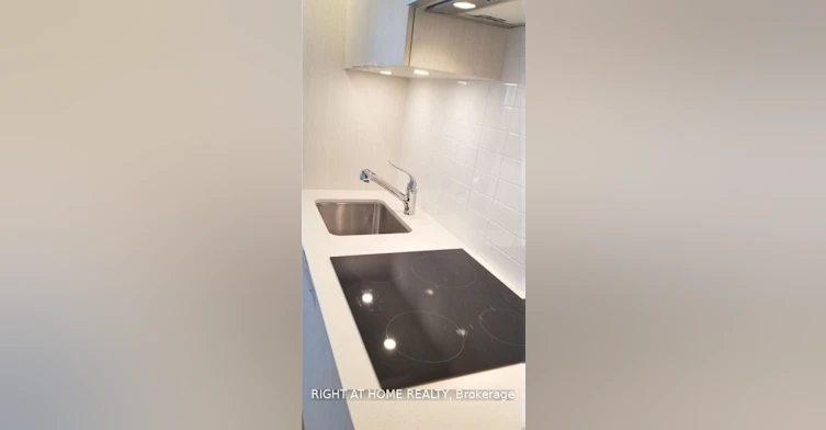 1112-11 Wellesley Street W, Toronto, ON, M4Y 0G4 - 6
