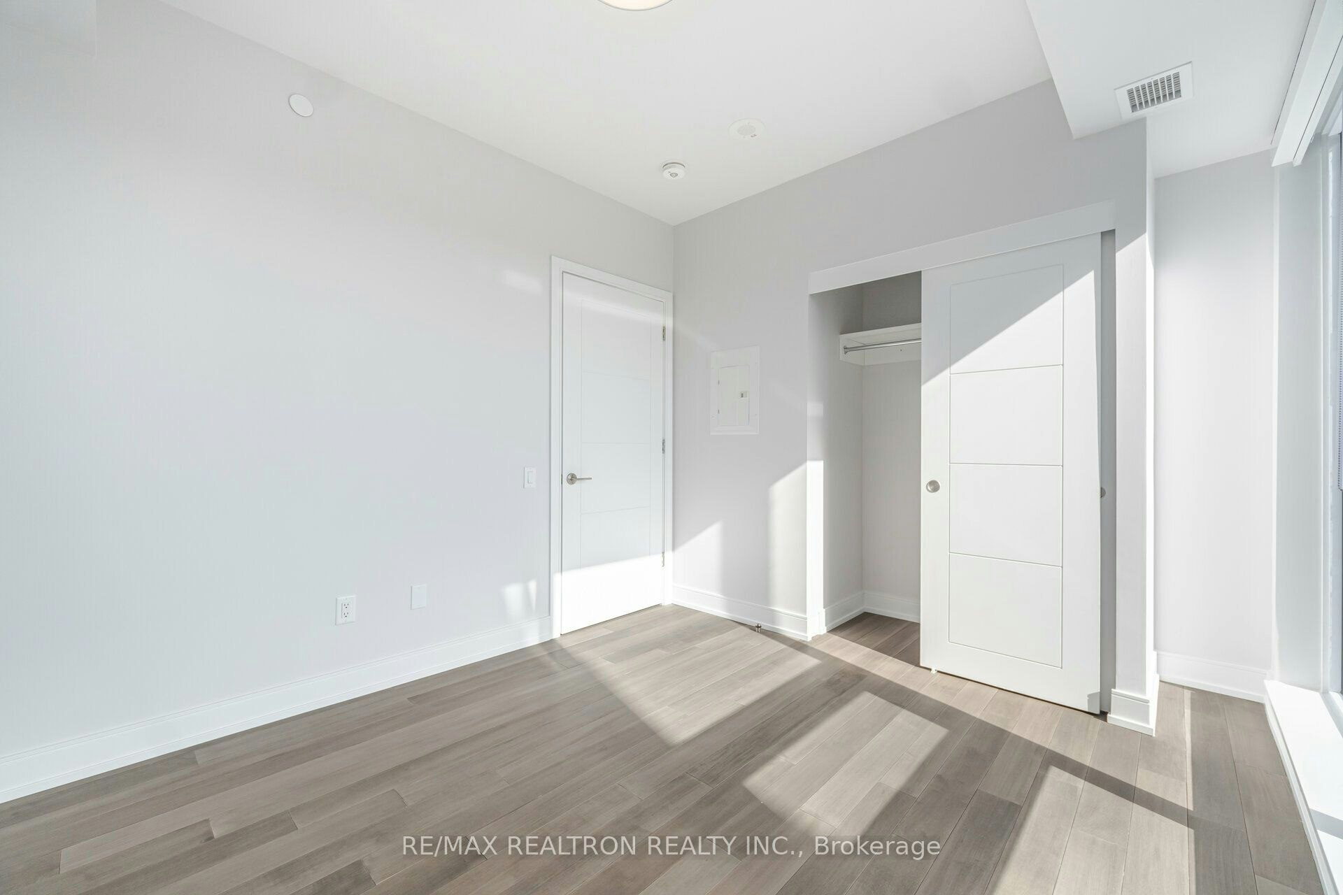 1111-2525 Bathurst Street, Toronto, ON, M6B 2Y9 - 9