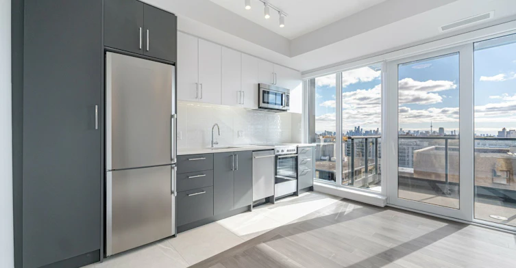 1111-2525 Bathurst Street, Toronto, ON, M6B 2Y9 - 4