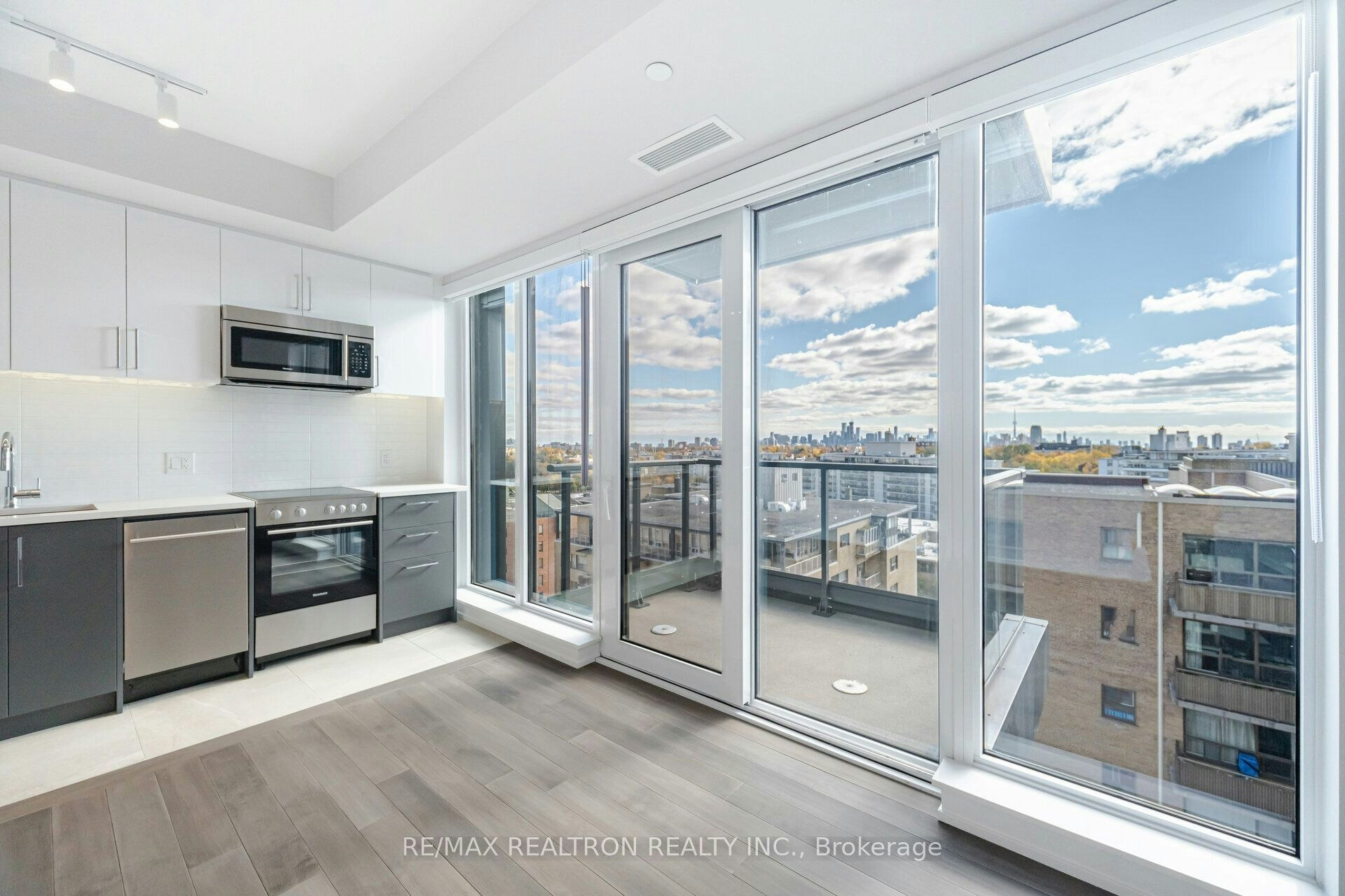 1111-2525 Bathurst Street, Toronto, ON, M6B 2Y9 - 3
