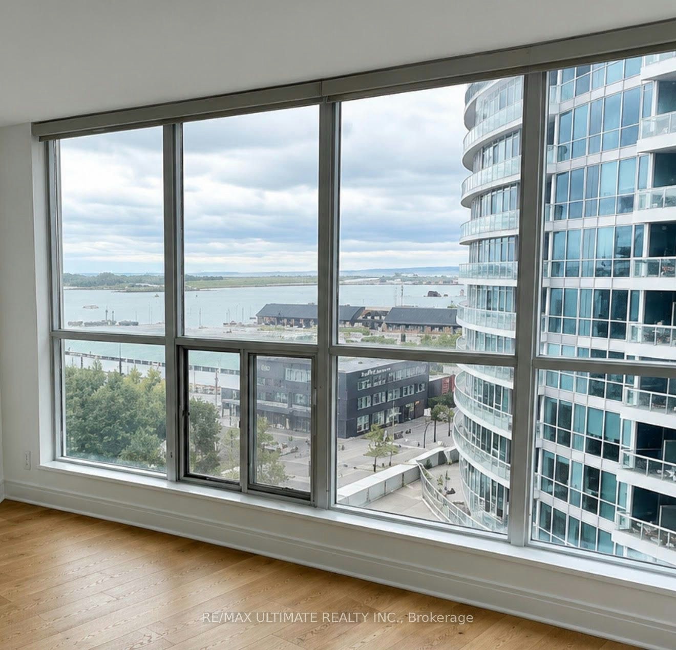 912-208 Queens Quay W, Toronto, ON, M5J 2Y5 - 19