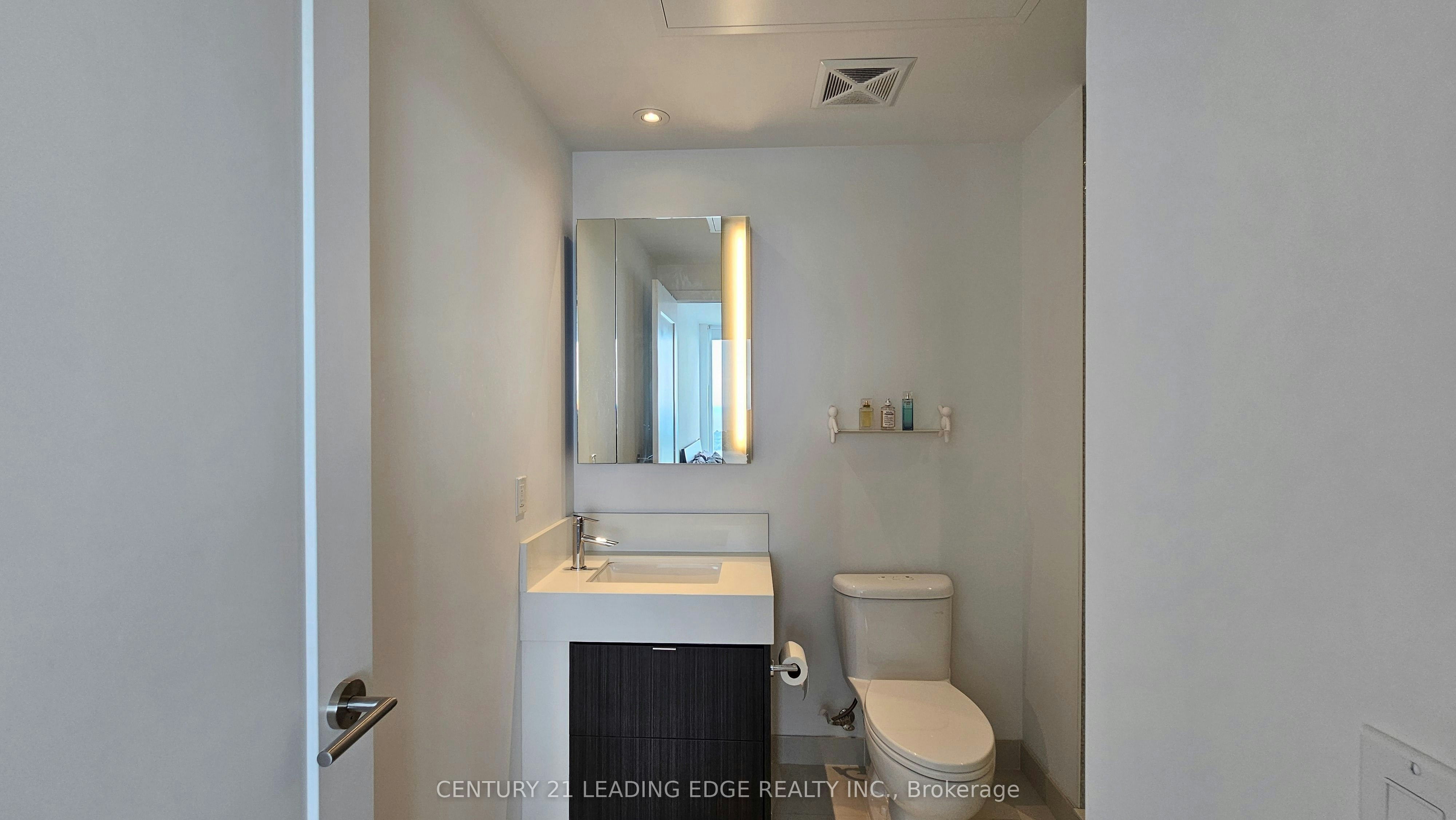 5407-10 York Street, Toronto, ON, M5J 0E1 - 15