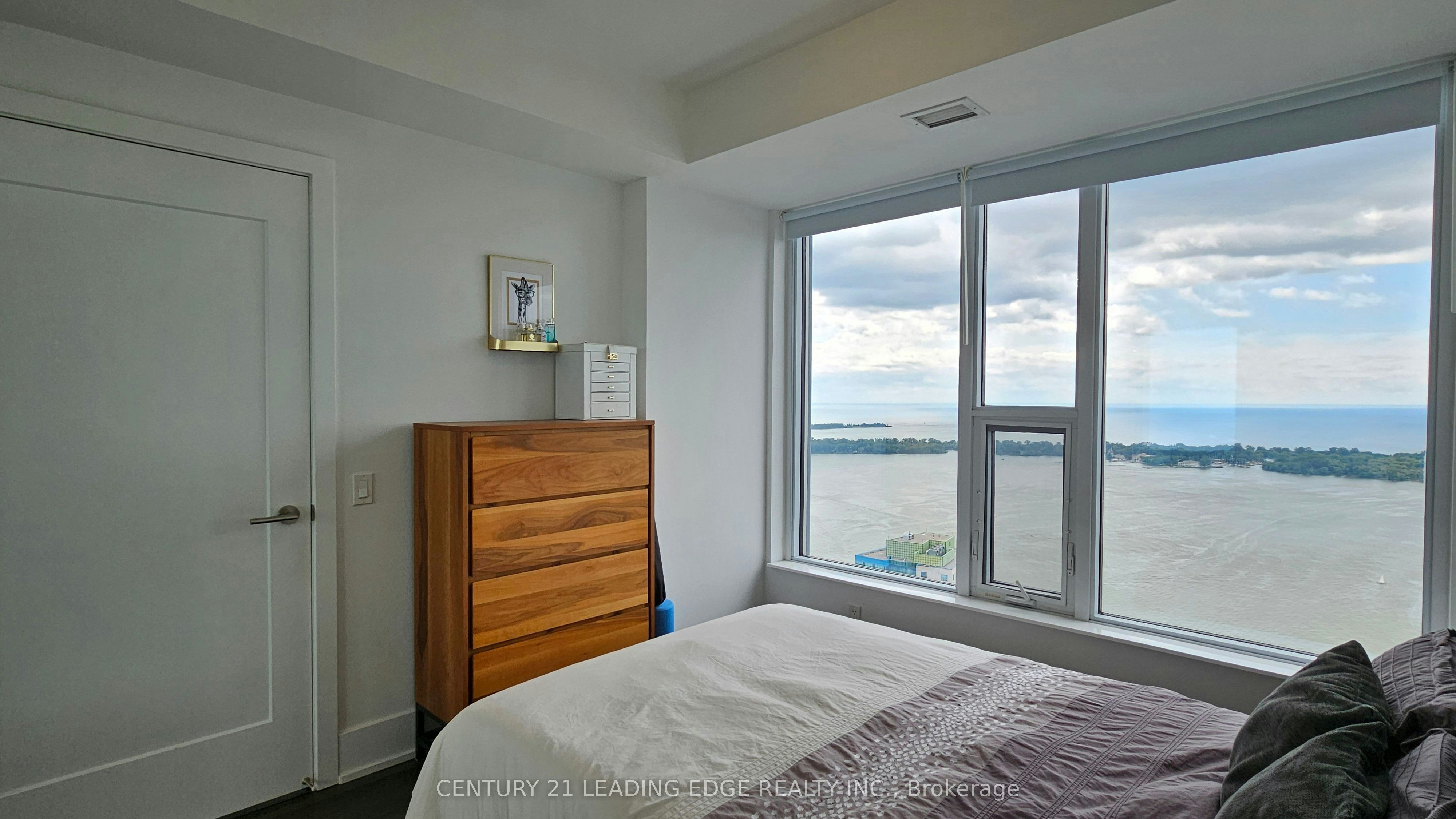 5407-10 York Street, Toronto, ON, M5J 0E1 - 12