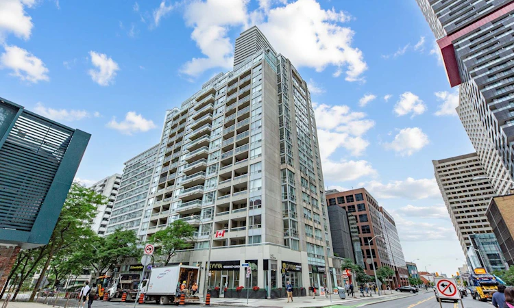 510-43 Eglinton Avenue E