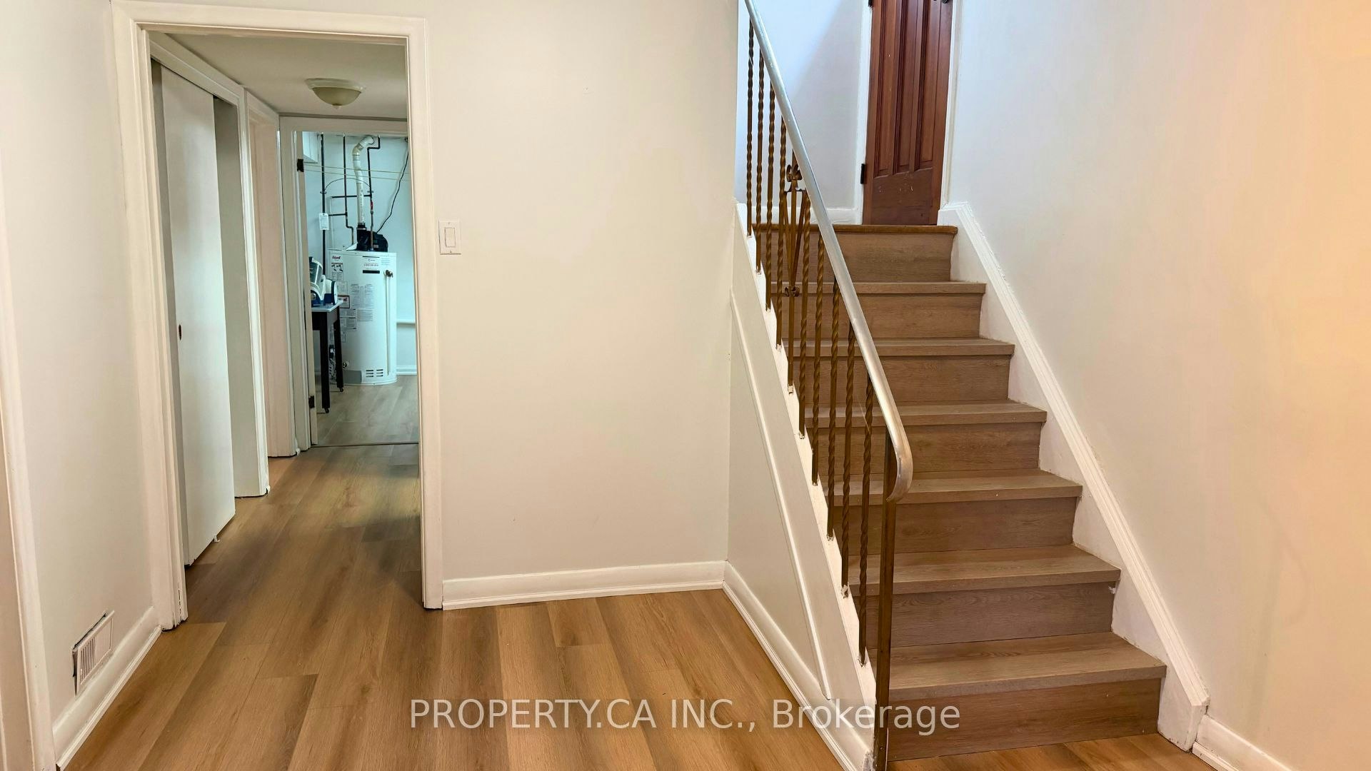 Lower Level-46 Hove Street, Toronto, ON, M3H 4Y9 - 4