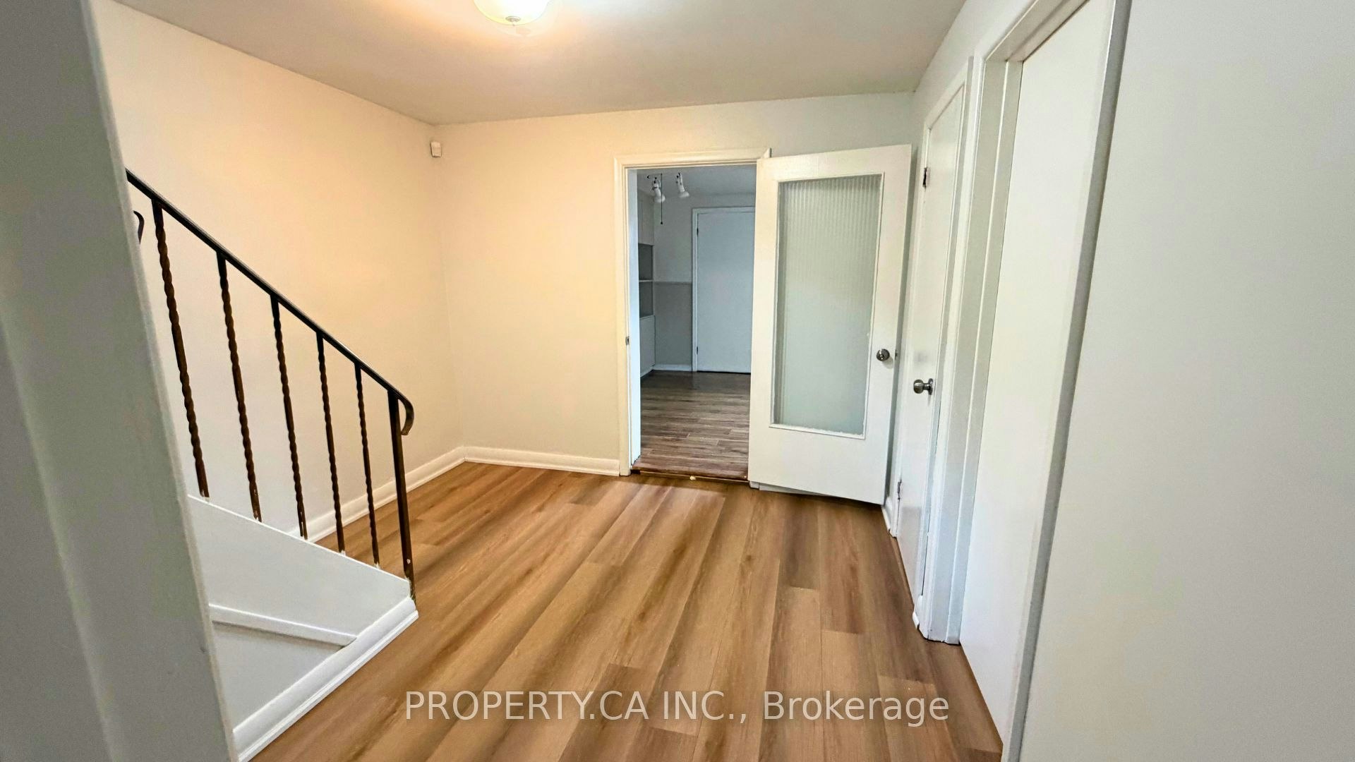 Lower Level-46 Hove Street, Toronto, ON, M3H 4Y9 - 6