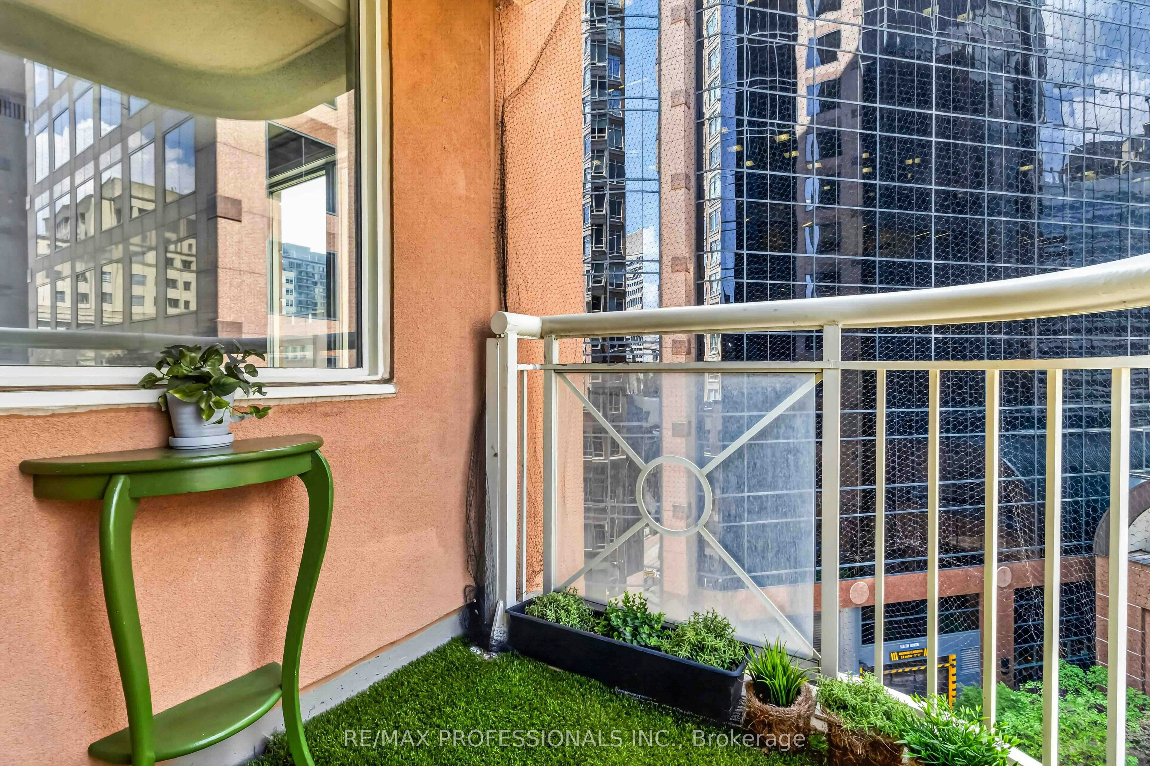 601-100 Hayden Street, Toronto, ON, M4Y 3C7 - 24