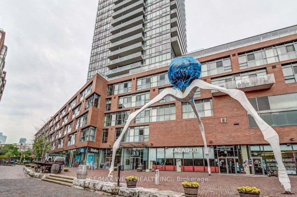 1604-33 Mill Street, Toronto, ON, M5A 3R3 - 2