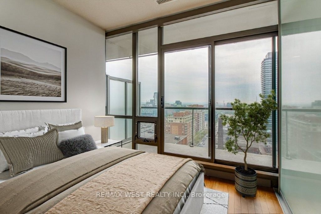 1604-33 Mill Street, Toronto, ON, M5A 3R3 - 14