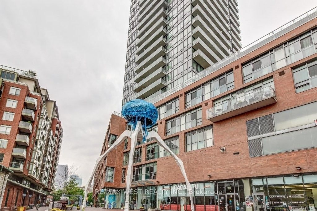 1604-33 Mill Street, Toronto, ON, M5A 3R3 - 3