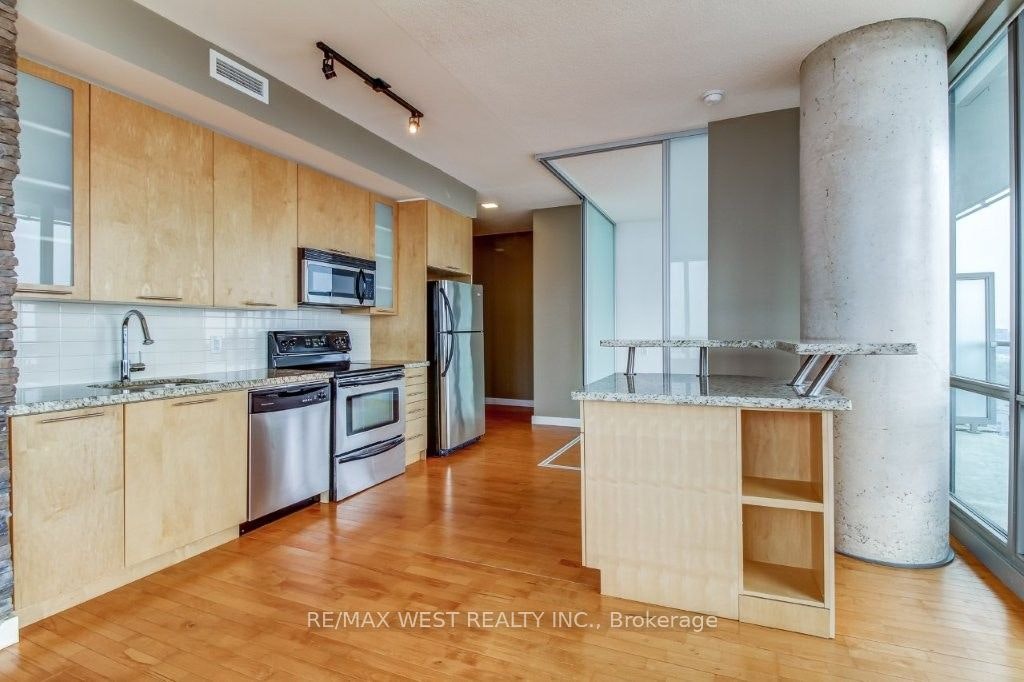 1604-33 Mill Street, Toronto, ON, M5A 3R3 - 6