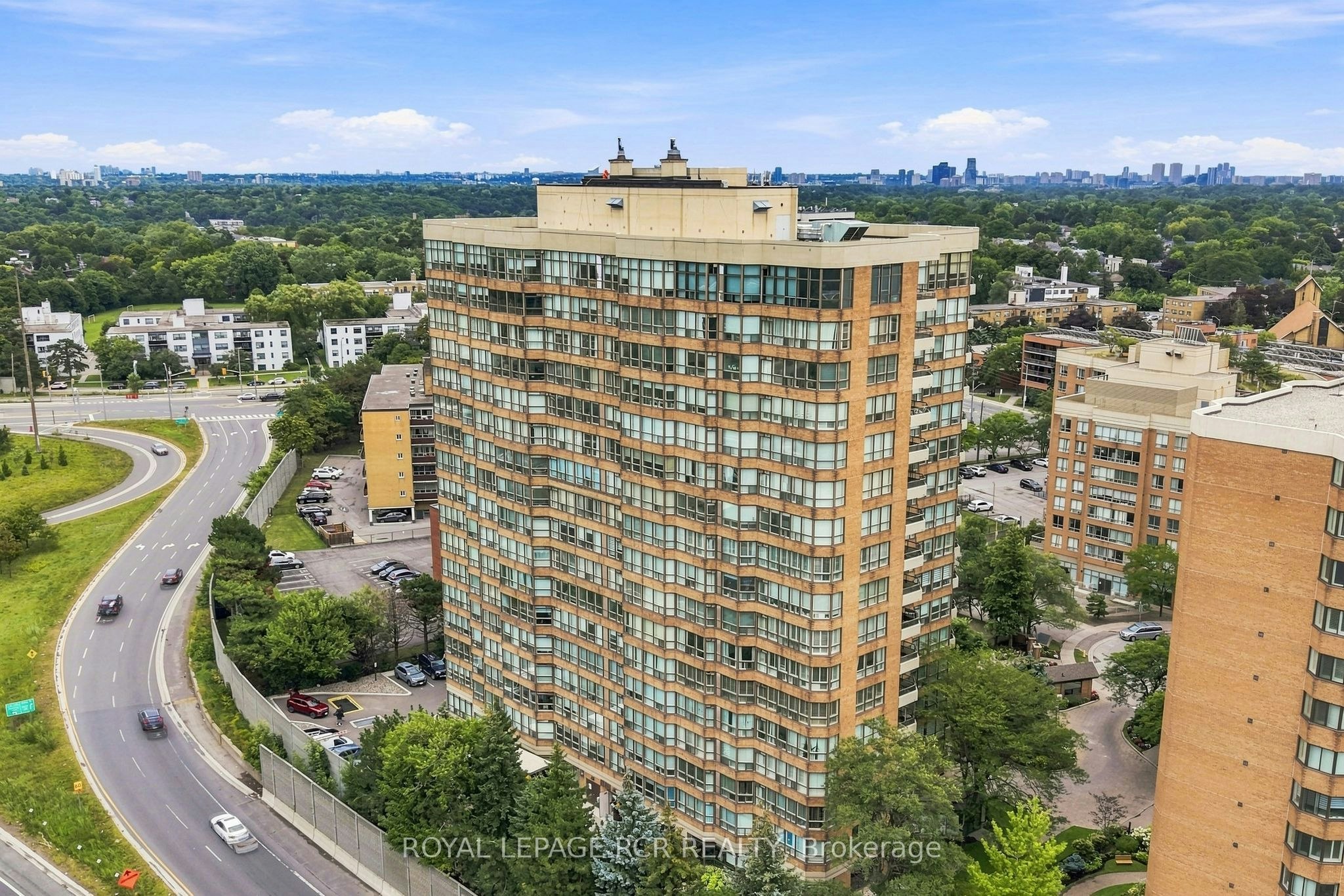 1016-268 Ridley Boulevard, Toronto, ON, M5M 4N3