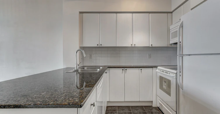 1015-525 Wilson Avenue, Toronto, ON, M3H 0A7 - 11
