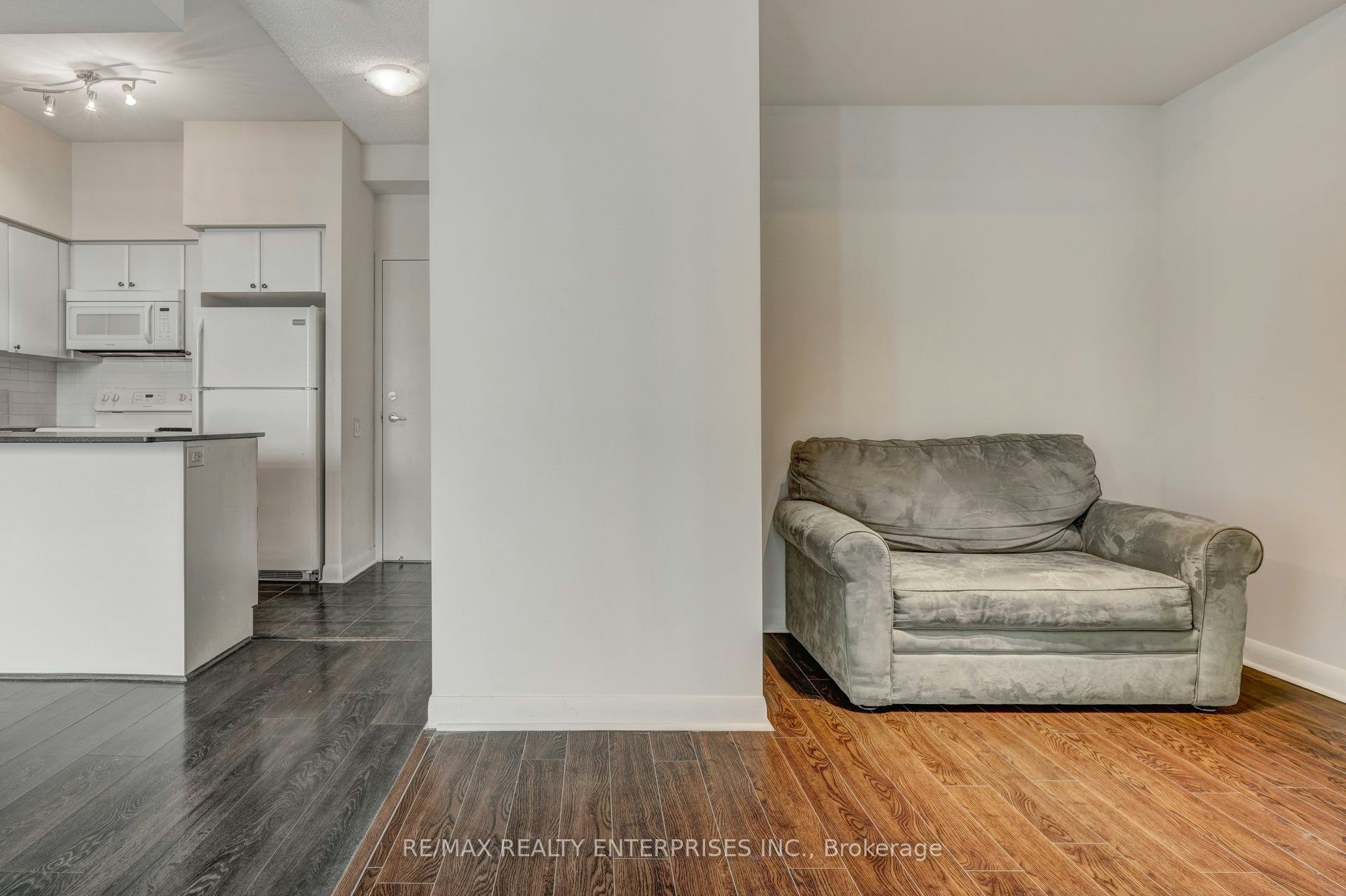 1015-525 Wilson Avenue, Toronto, ON, M3H 0A7 - 14