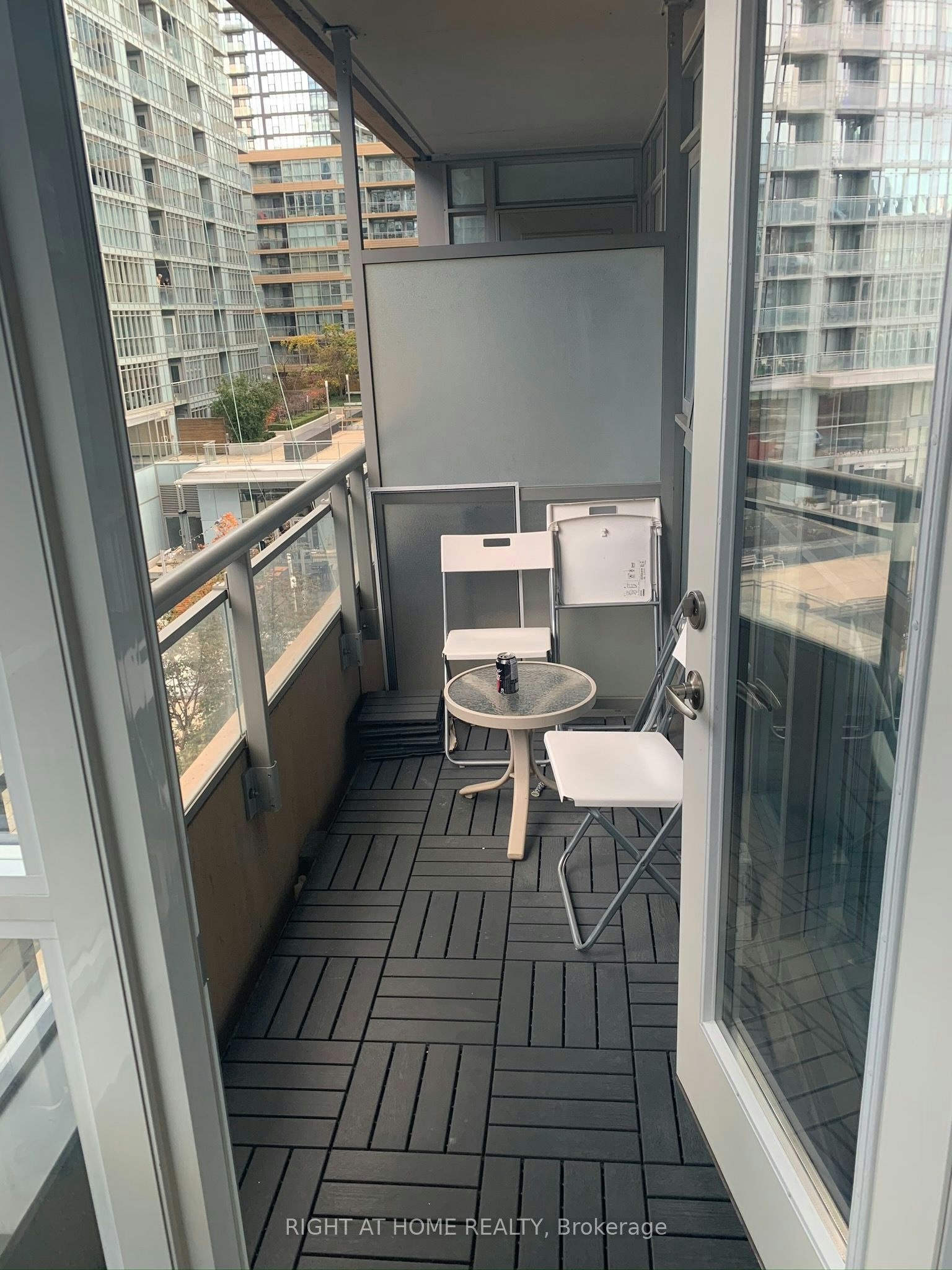 549-151 Dan Leckie Way, Toronto, ON, M5V 4B2 - 10