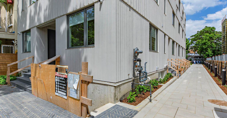 3a-45 Bellevue Avenue, Toronto, ON, M5T 2N5 - 4