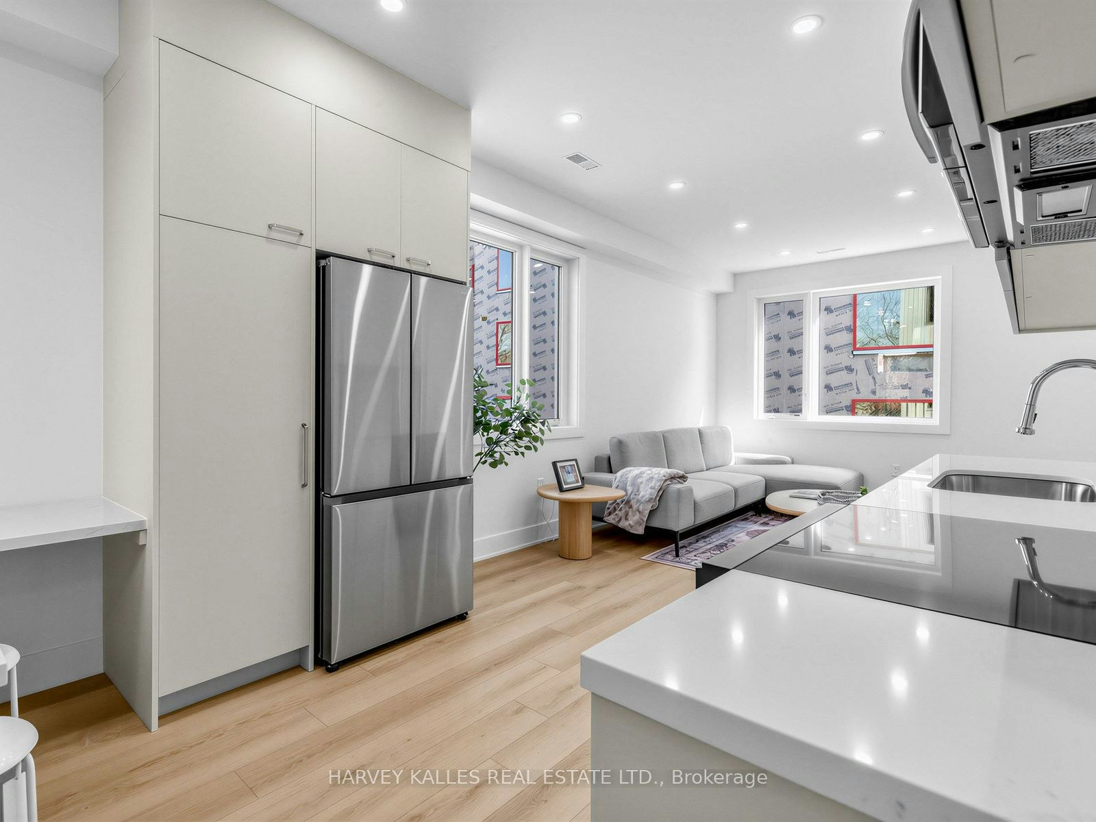 3a-45 Bellevue Avenue, Toronto, ON, M5T 2N5 - 11
