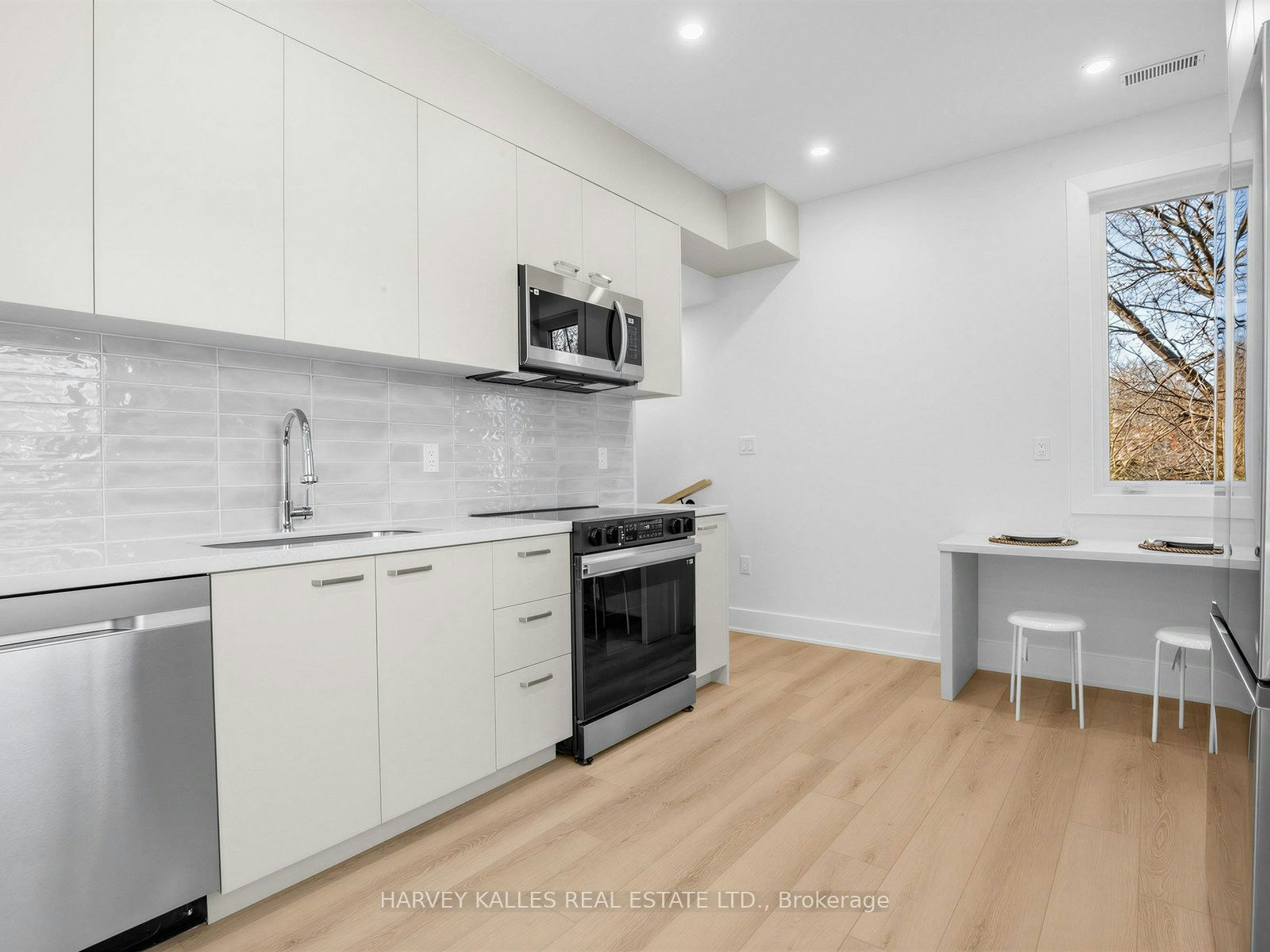 3a-45 Bellevue Avenue, Toronto, ON, M5T 2N5 - 13