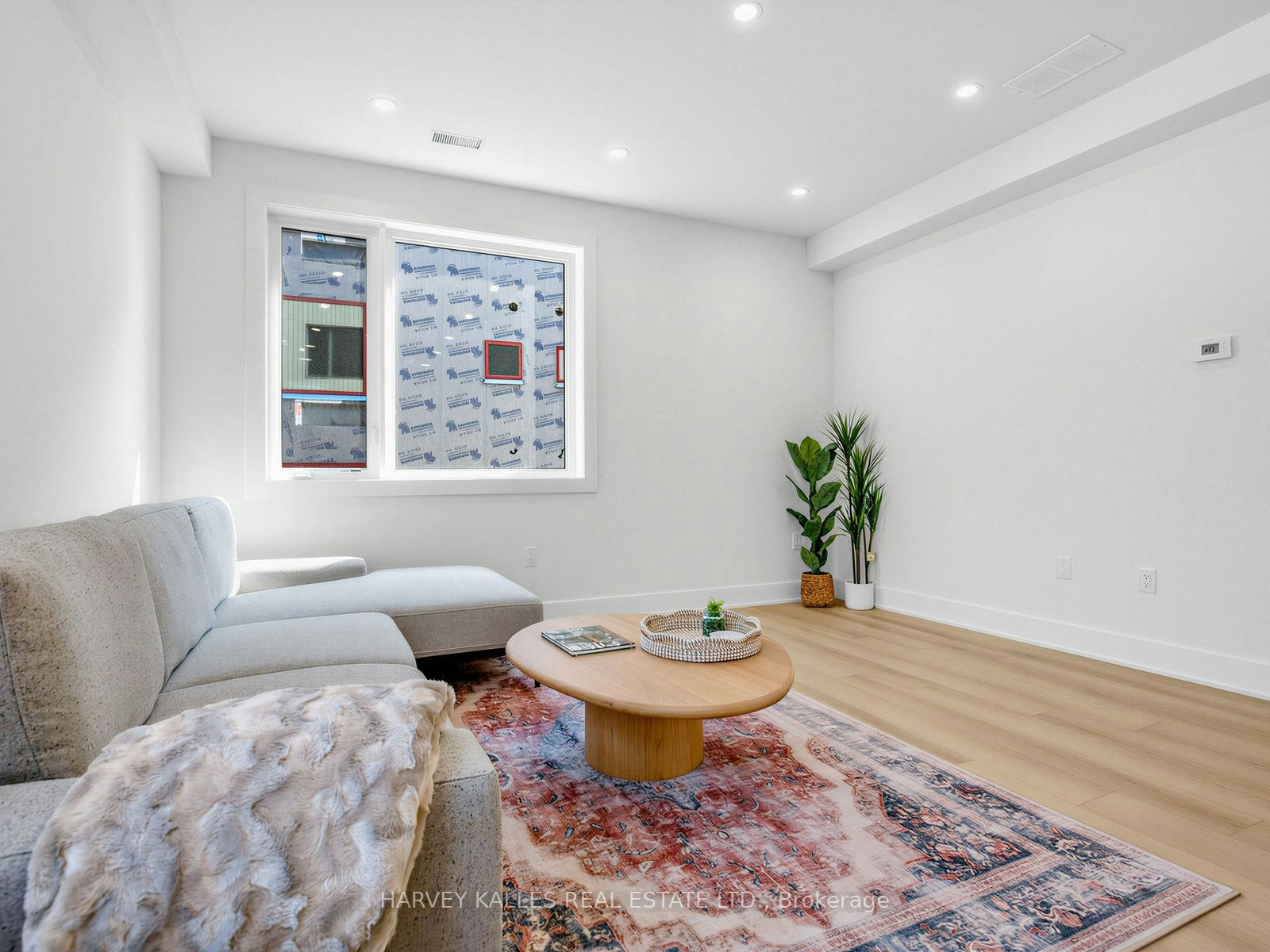 3a-45 Bellevue Avenue, Toronto, ON, M5T 2N5 - 9