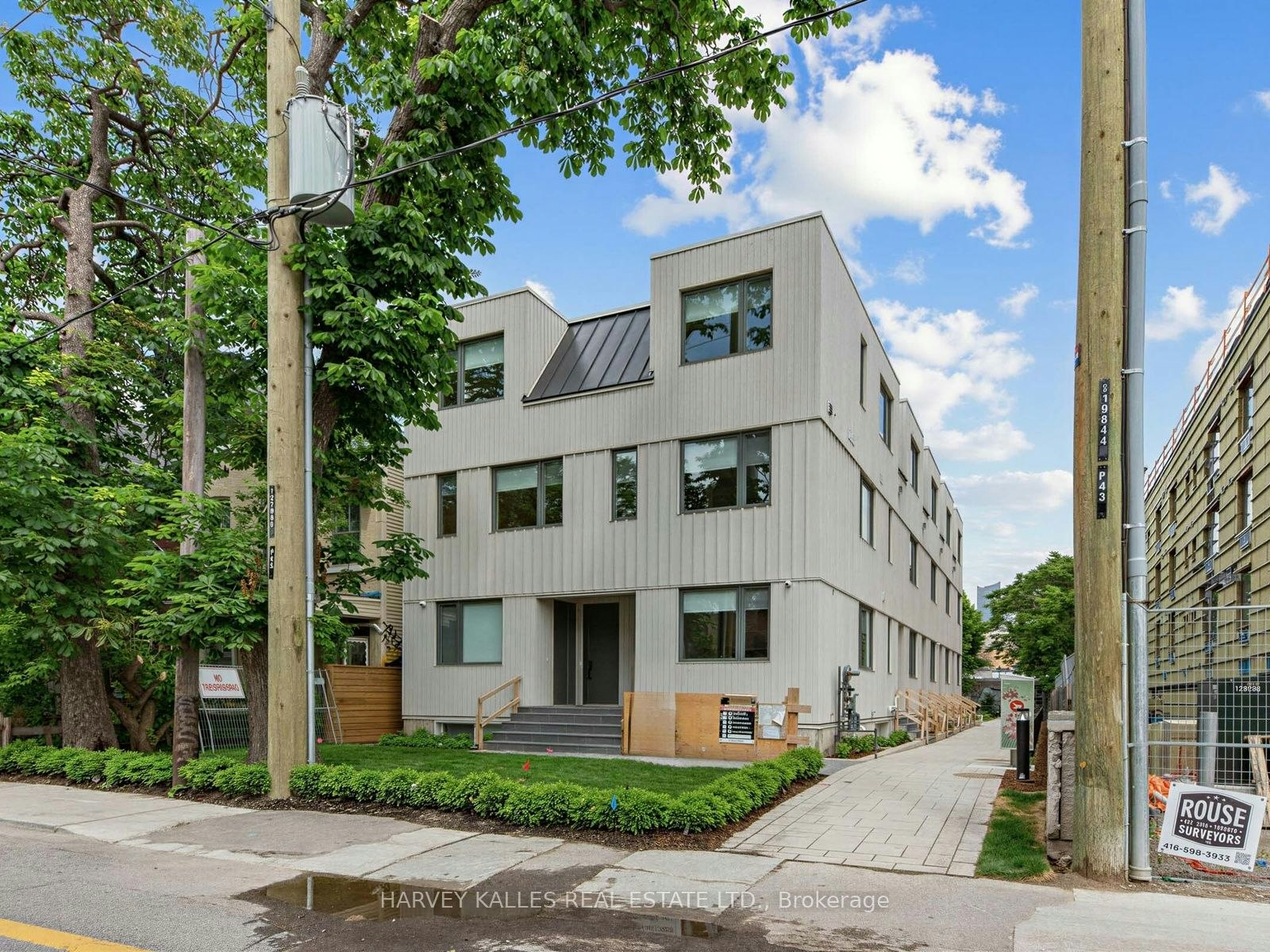 3a-45 Bellevue Avenue, Toronto, ON, M5T 2N5 - 2