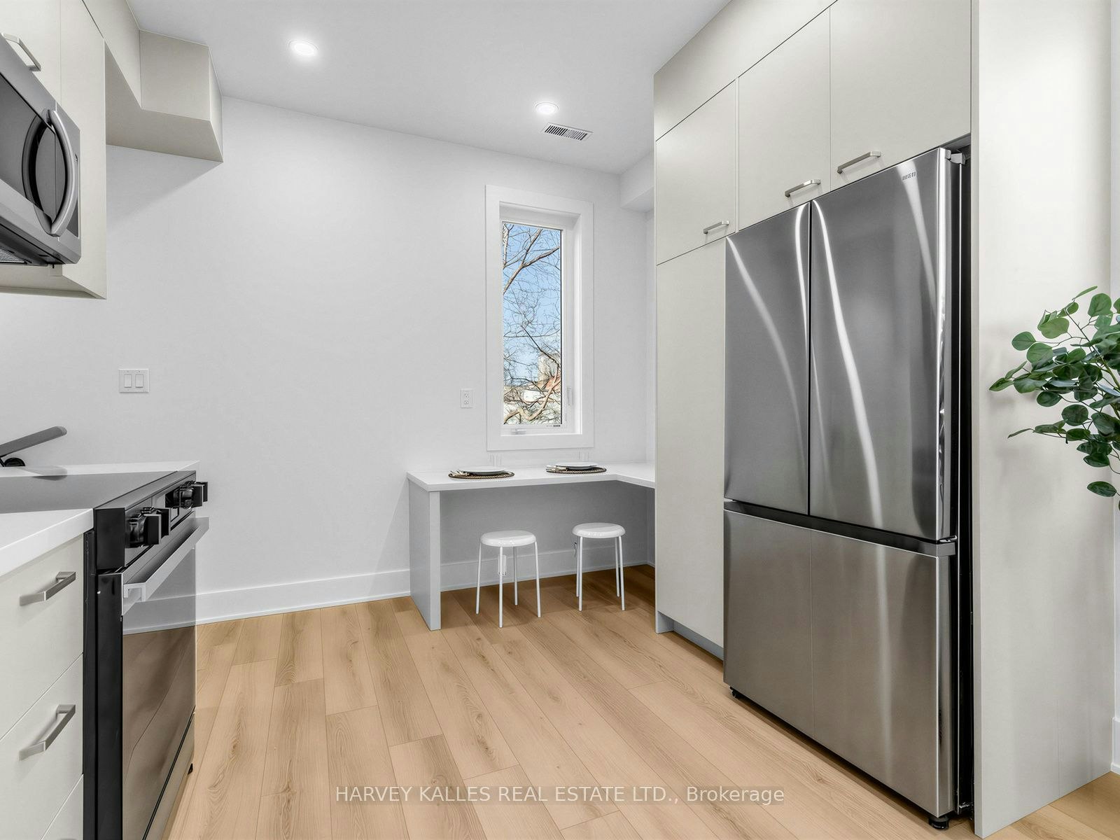 3a-45 Bellevue Avenue, Toronto, ON, M5T 2N5 - 16