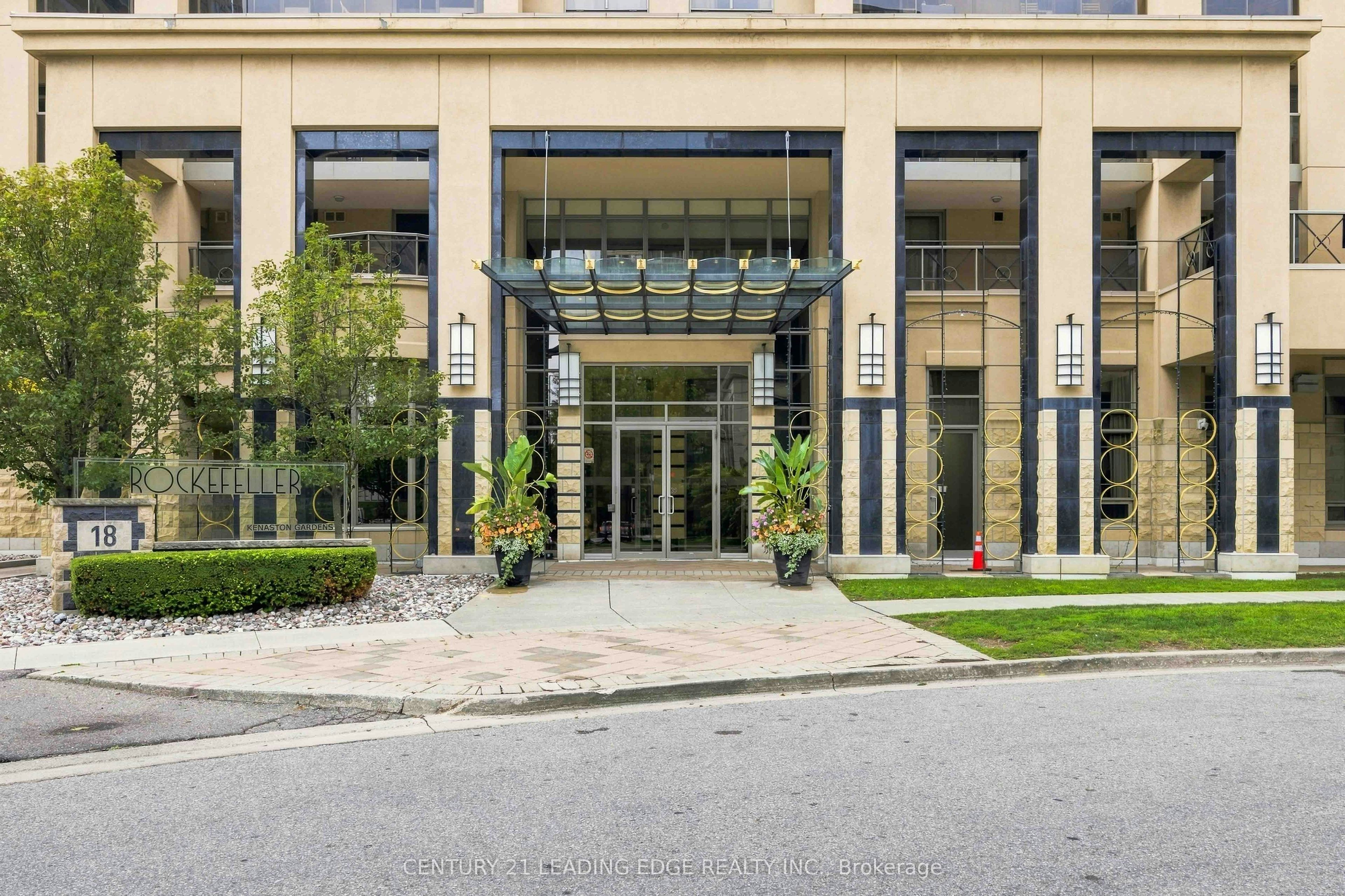 212-18 Kenaston Gardens, Toronto, ON, M2K 3C7 - 3