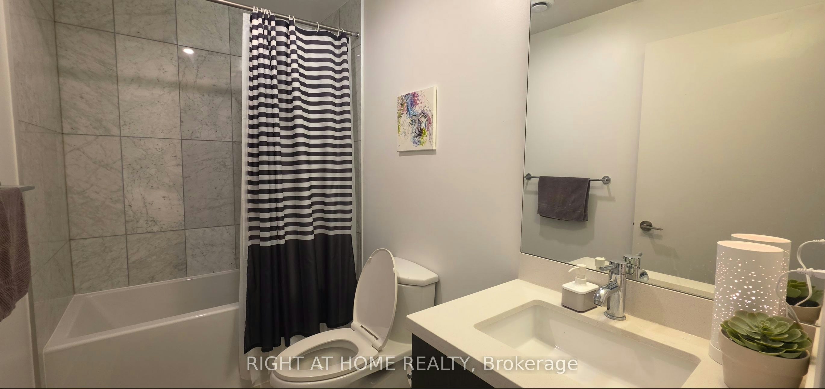 N525-120 Bayview Avenue, Toronto, ON, M5A 0G4 - 12