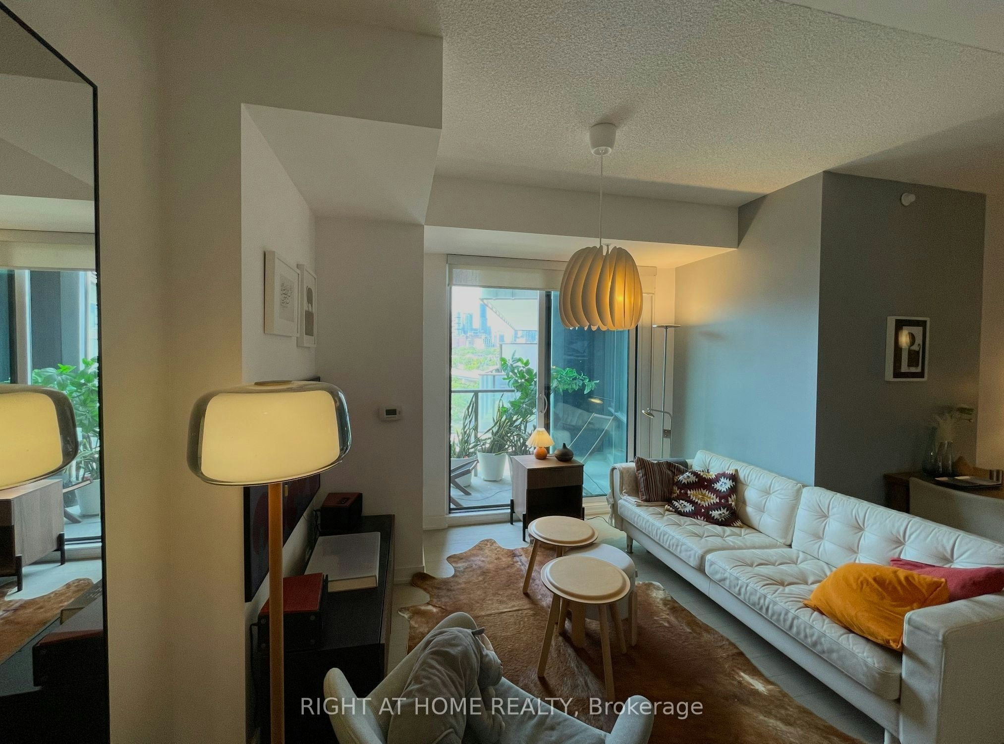 N525-120 Bayview Avenue, Toronto, ON, M5A 0G4 - 4